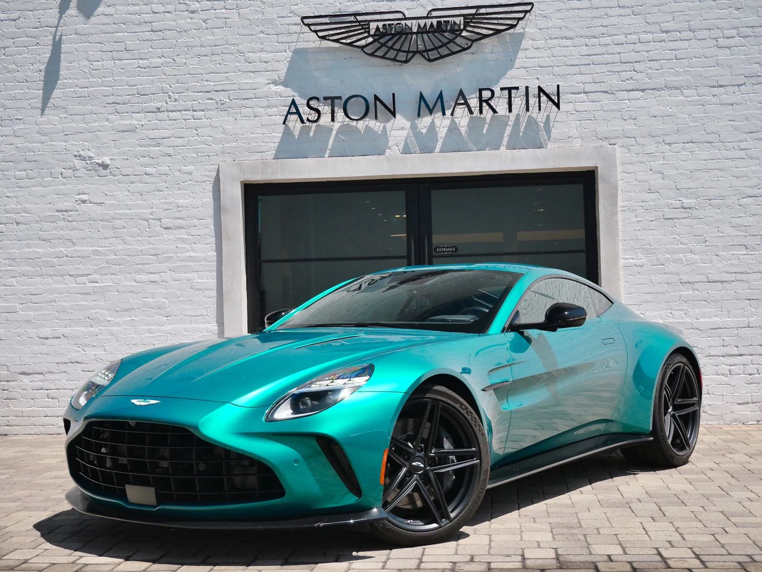 2025 Aston Martin Vantage for sale, exterior, Green