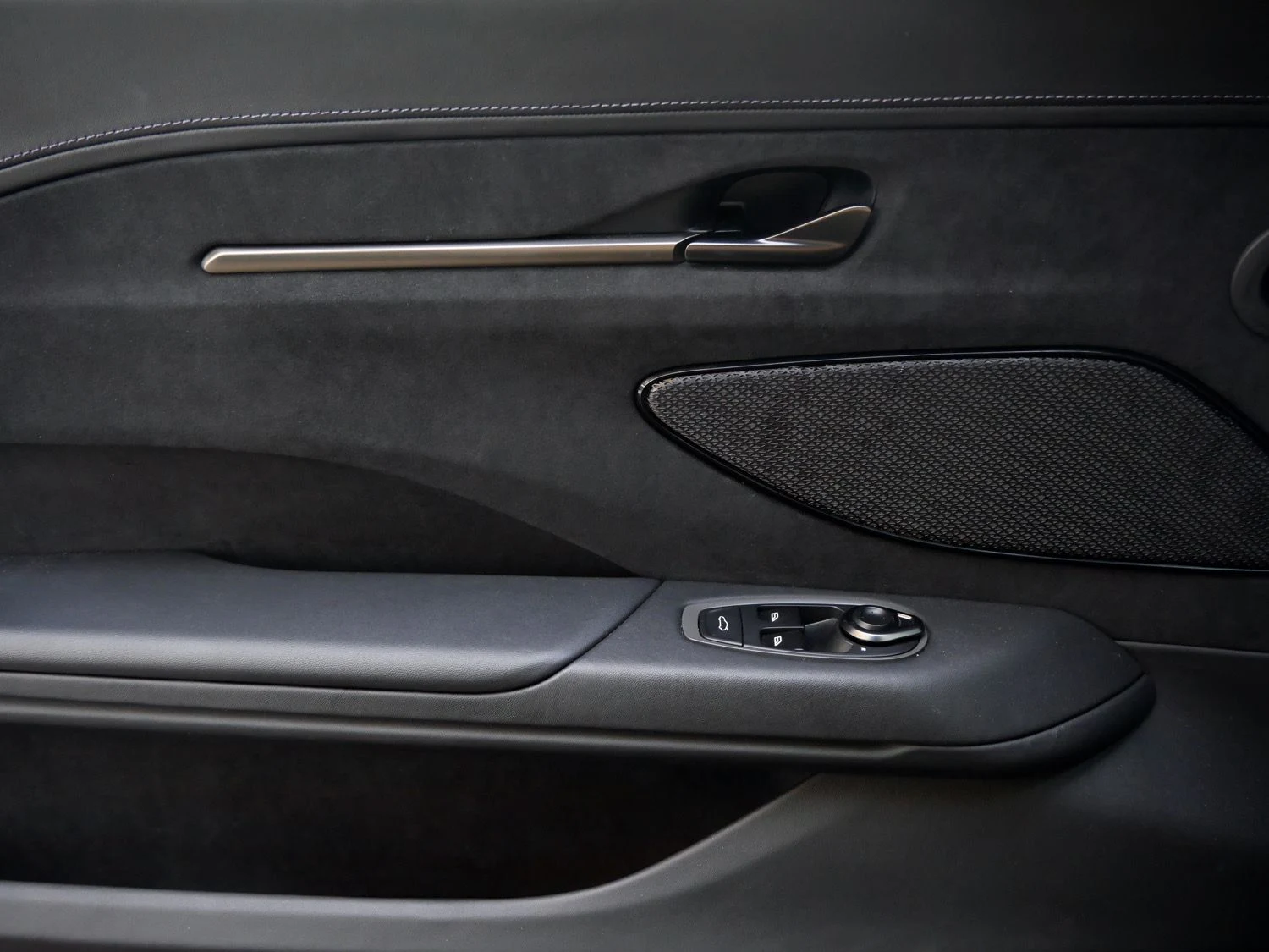 2025 Aston Martin Vantage interior, door panel, Onyx Black