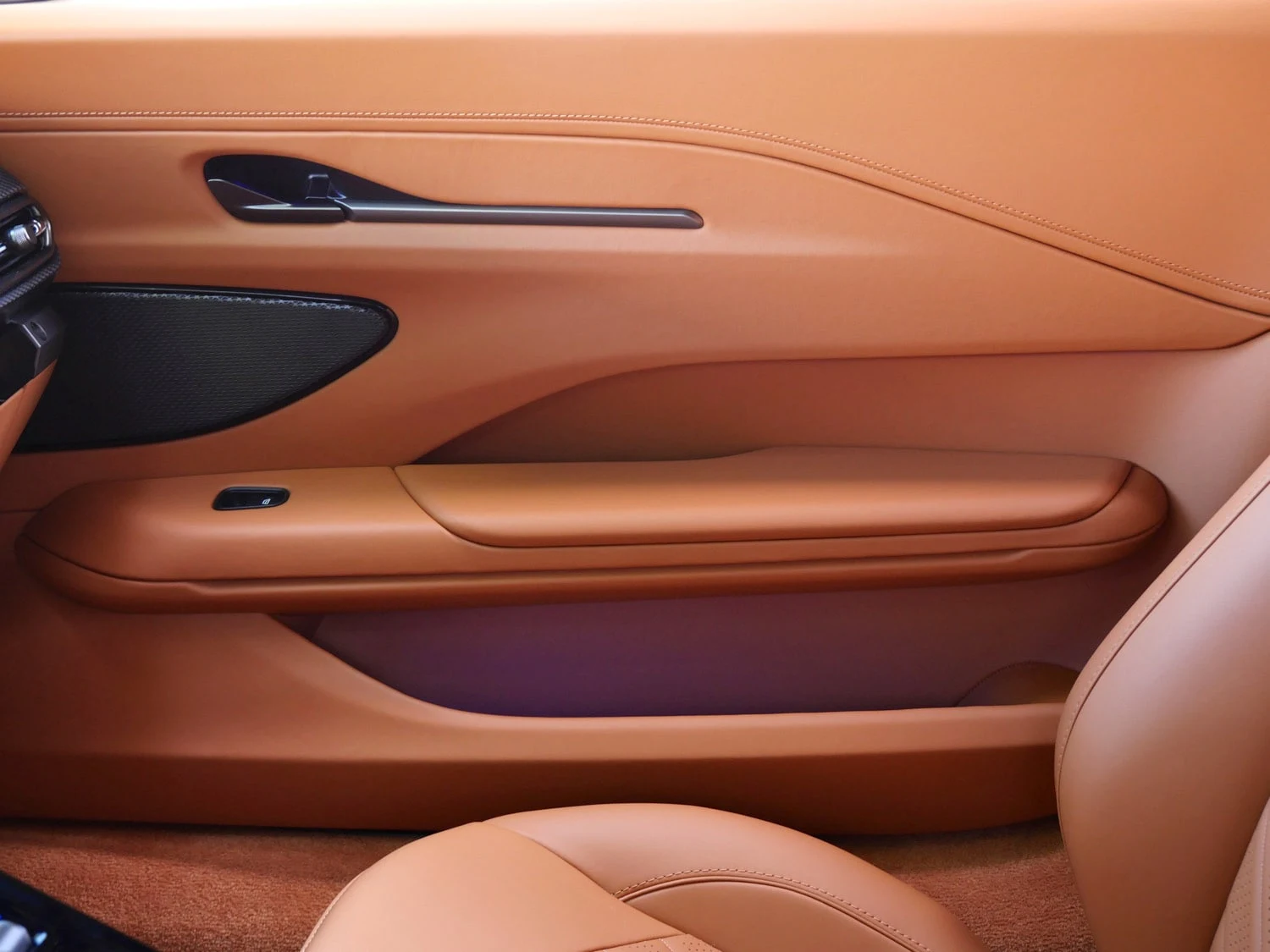 2026 Aston Martin Vantage S interior, door panel, Oxford Tan - Semi Aniline