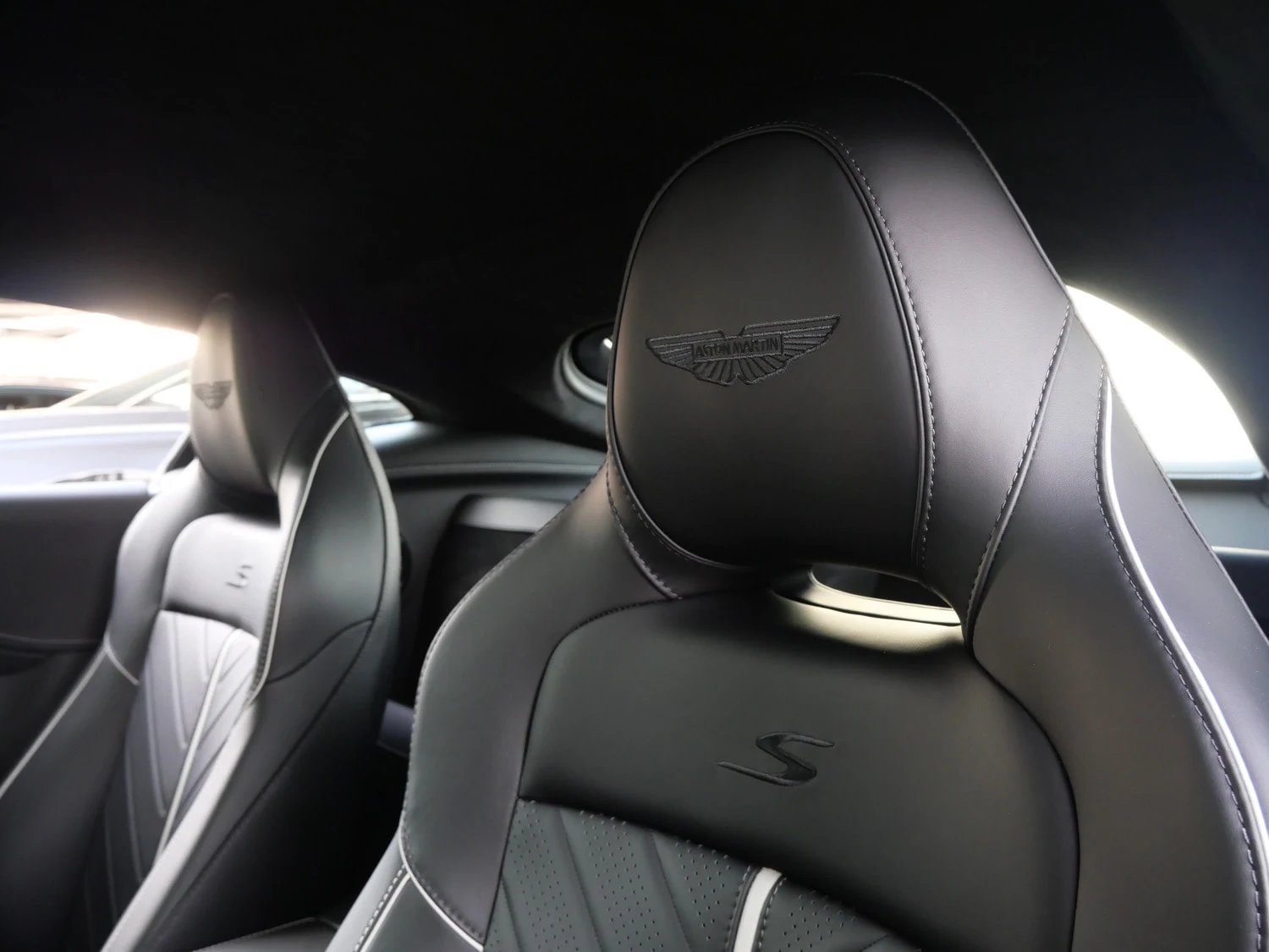 2026 Aston Martin Vantage S interior, seats, Onyx Black