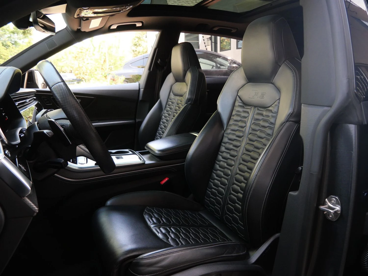 2021 Audi RS Q8 interior, seats, Black