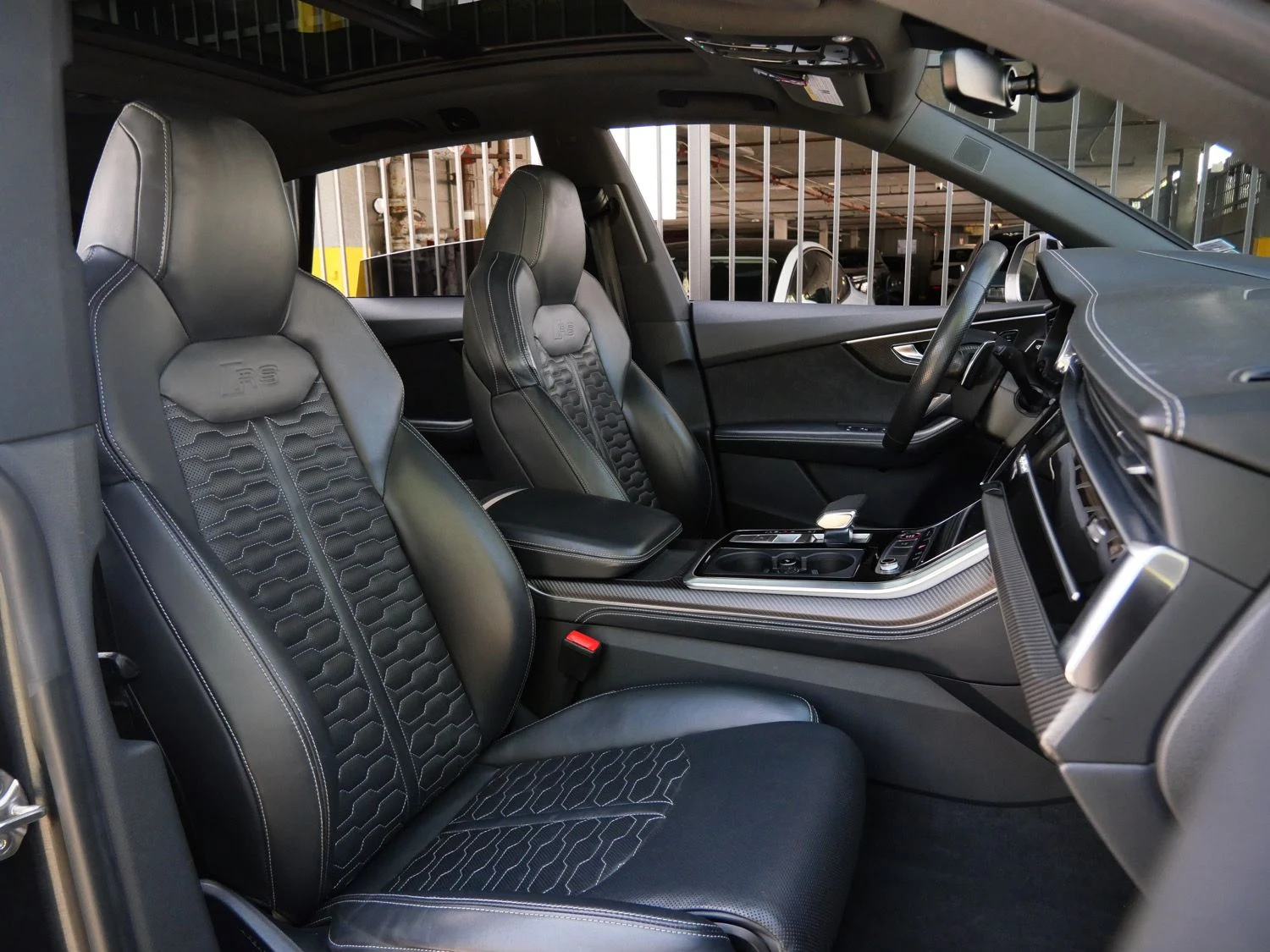 2021 Audi RS Q8 interior, seats, Black
