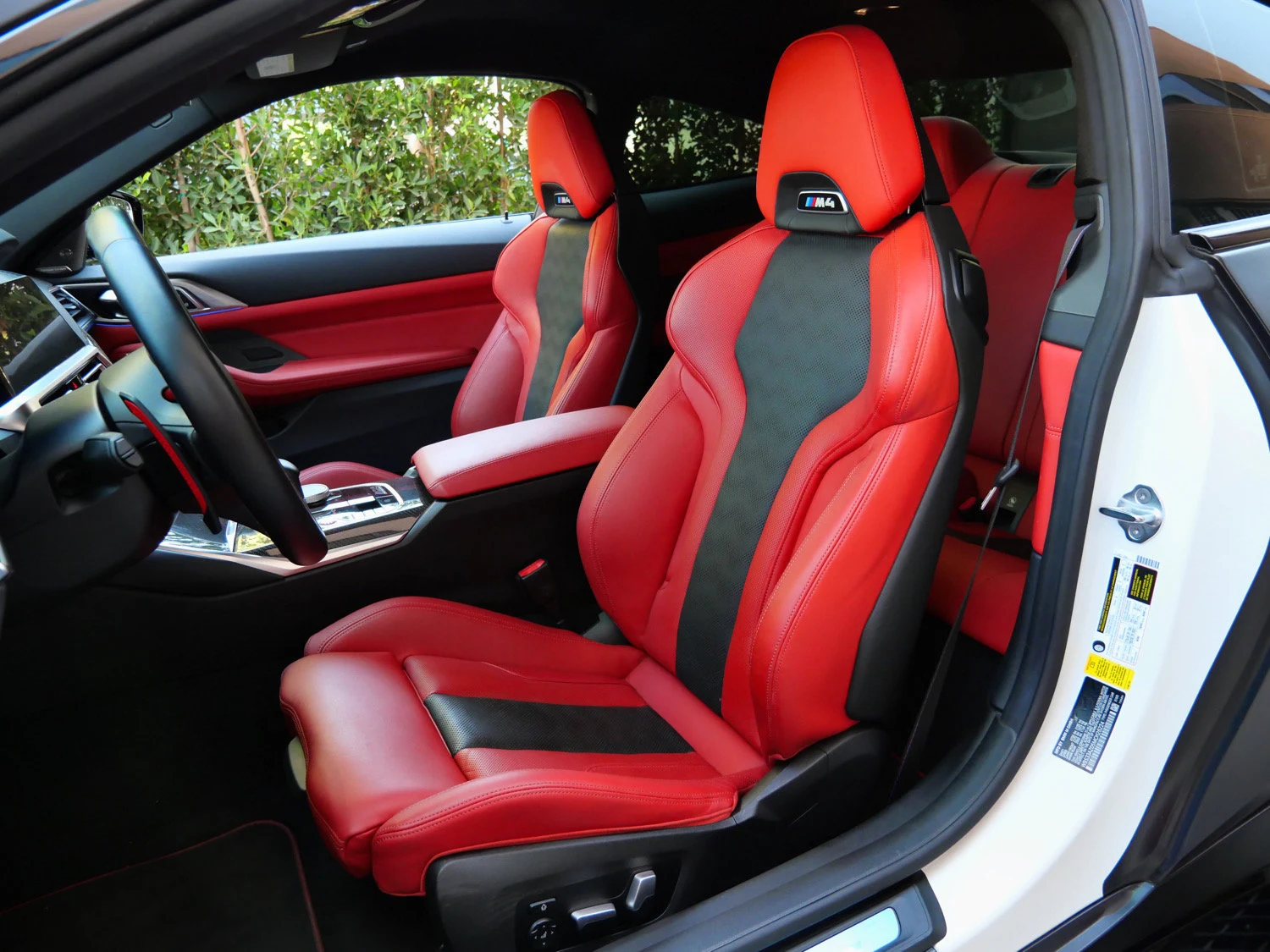 2021 BMW M4 Competition interior, seats, Fiona Red/Black