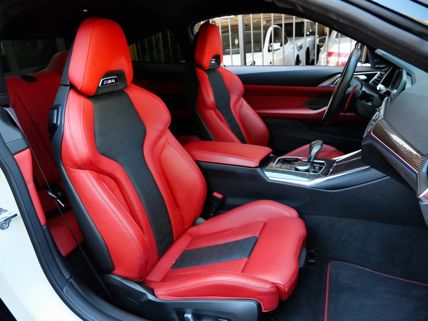 2021 BMW M4 Competition interior, seats, Fiona Red/Black