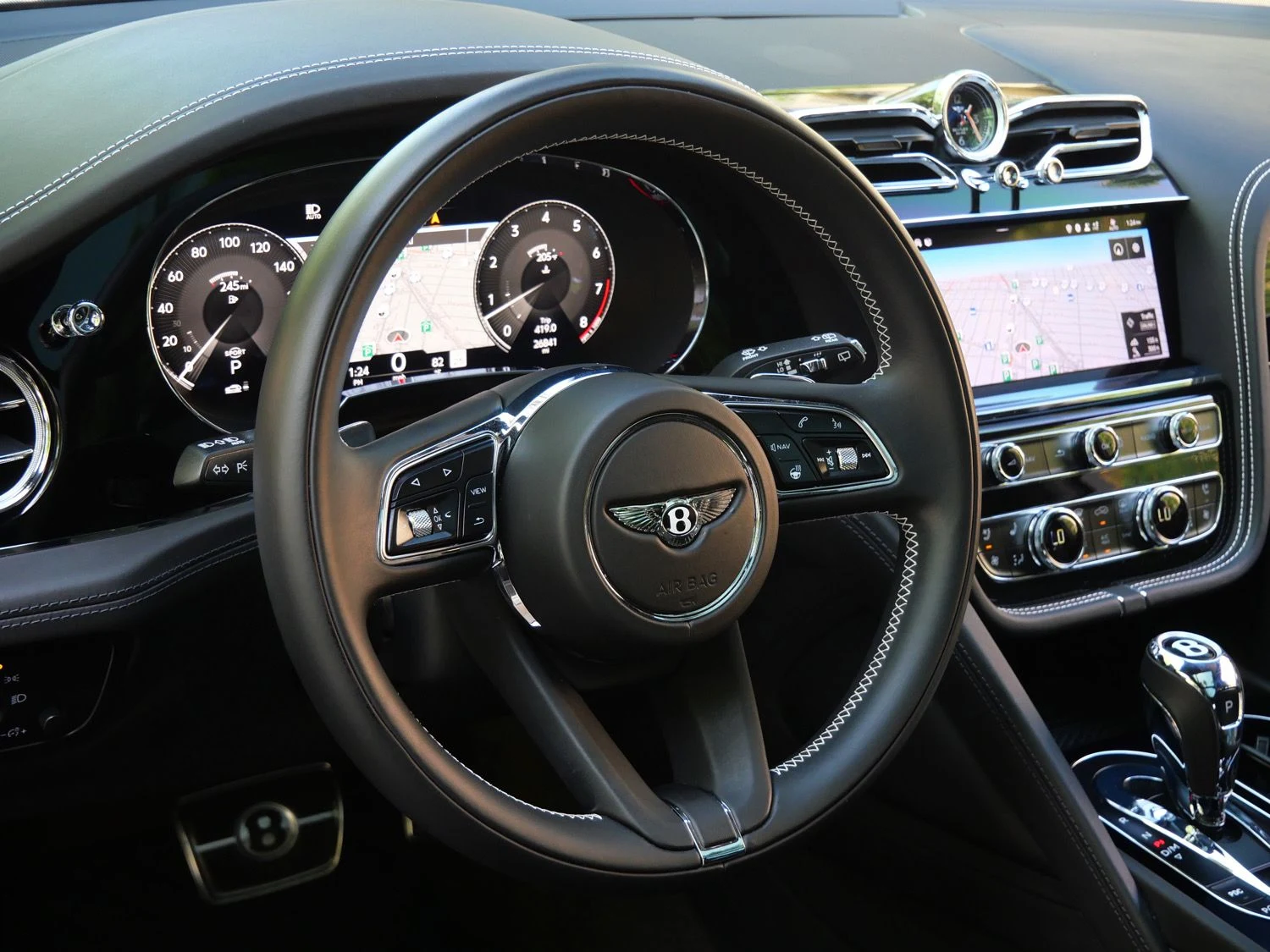 2022 Bentley Bentayga S interior, Beluga