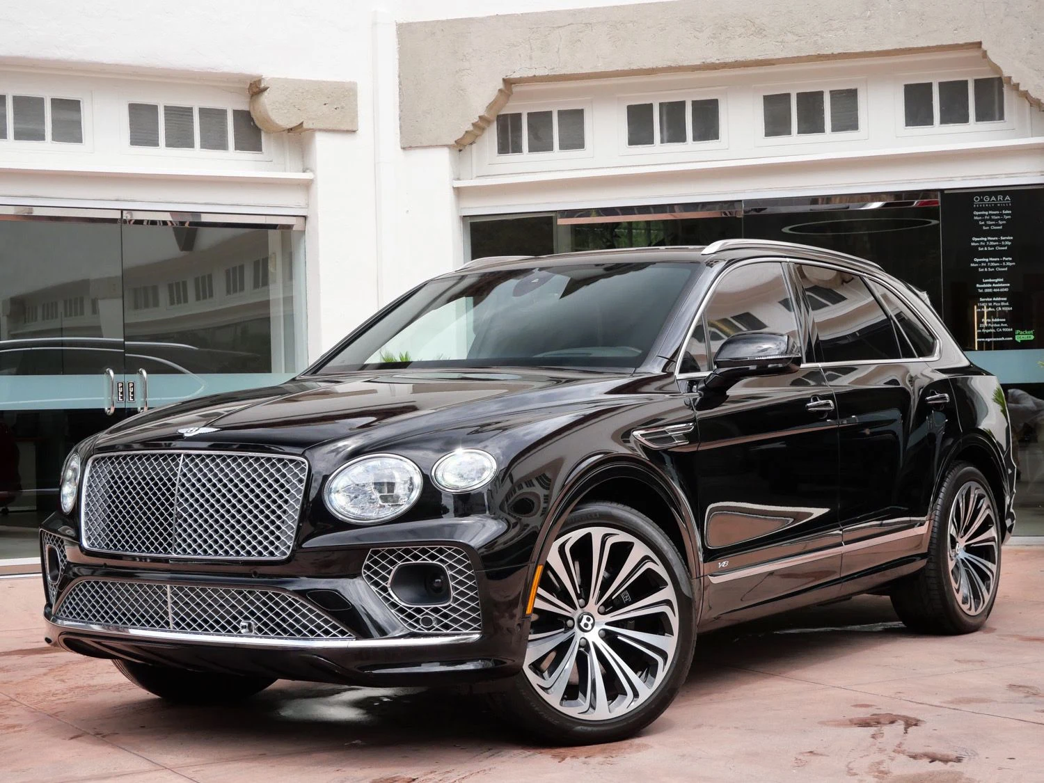 2022 Bentley Bentayga V8 for sale, exterior, Black