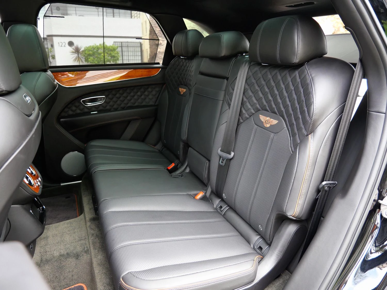 2022 Bentley Bentayga V8 interior, seats, Beluga