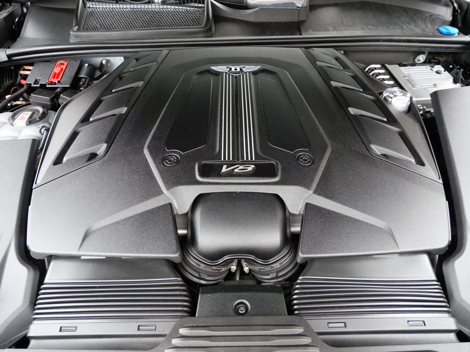 2022 Bentley Bentayga V8, detail