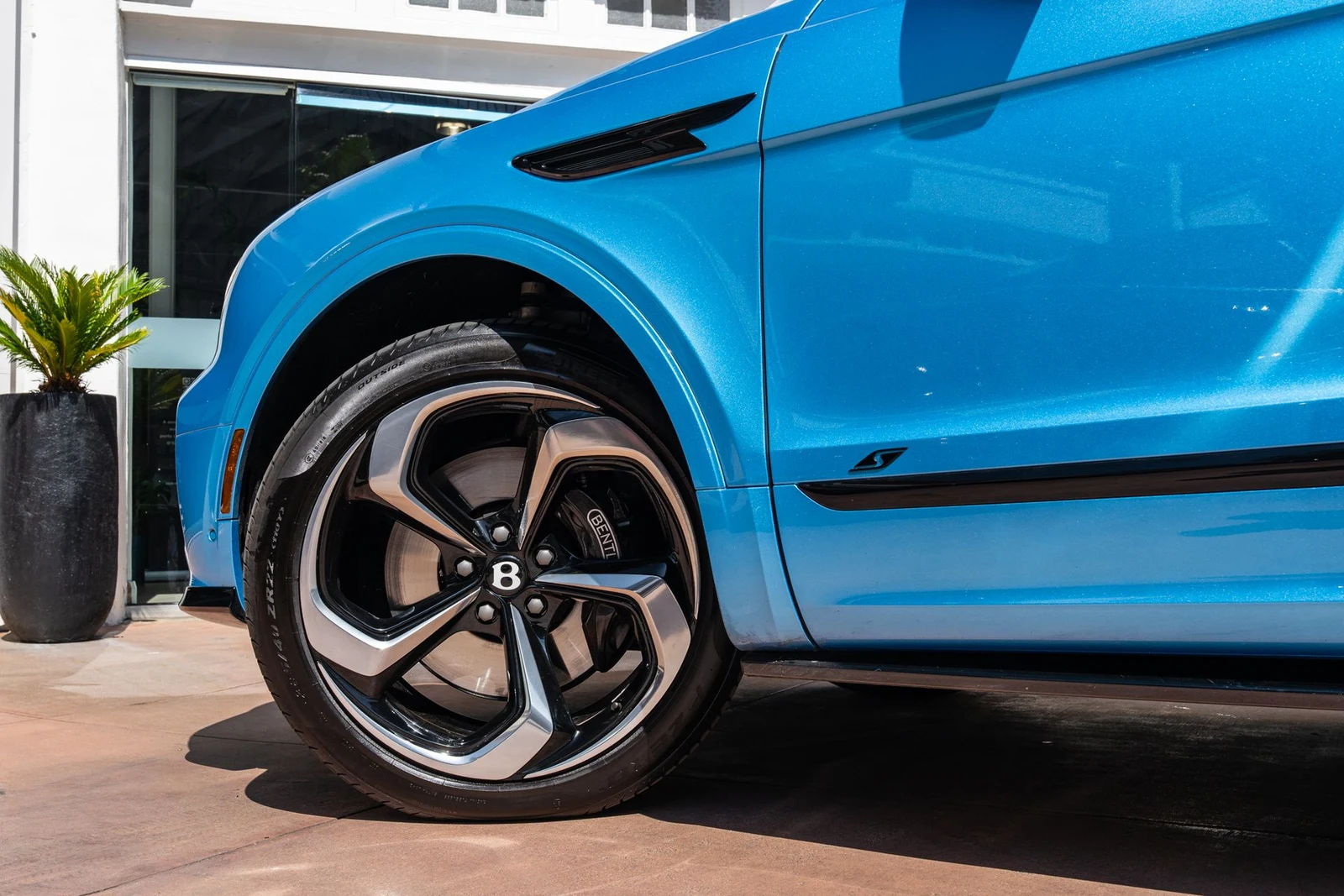 2023 Bentley Bentayga S for sale, exterior, Blue