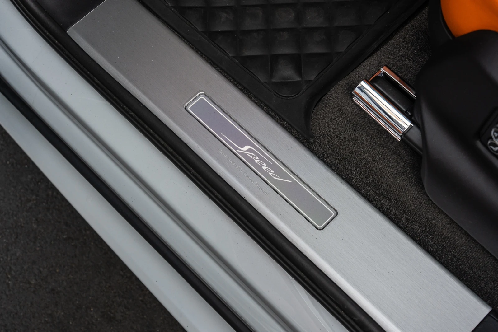 2026 Bentley Bentayga Speed interior, door sill, Beluga