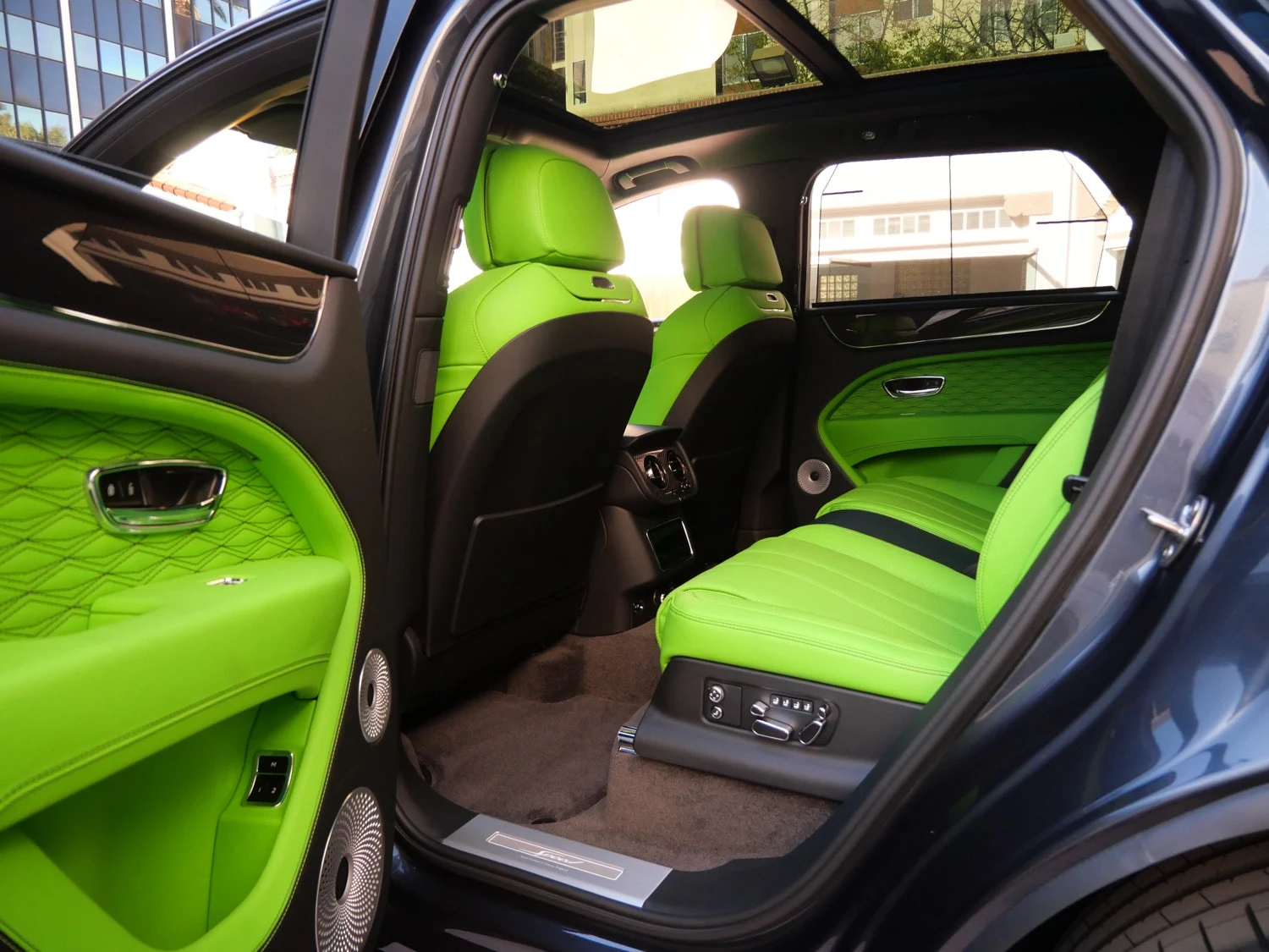 2026 Bentley Bentayga Speed interior, seats, Beluga