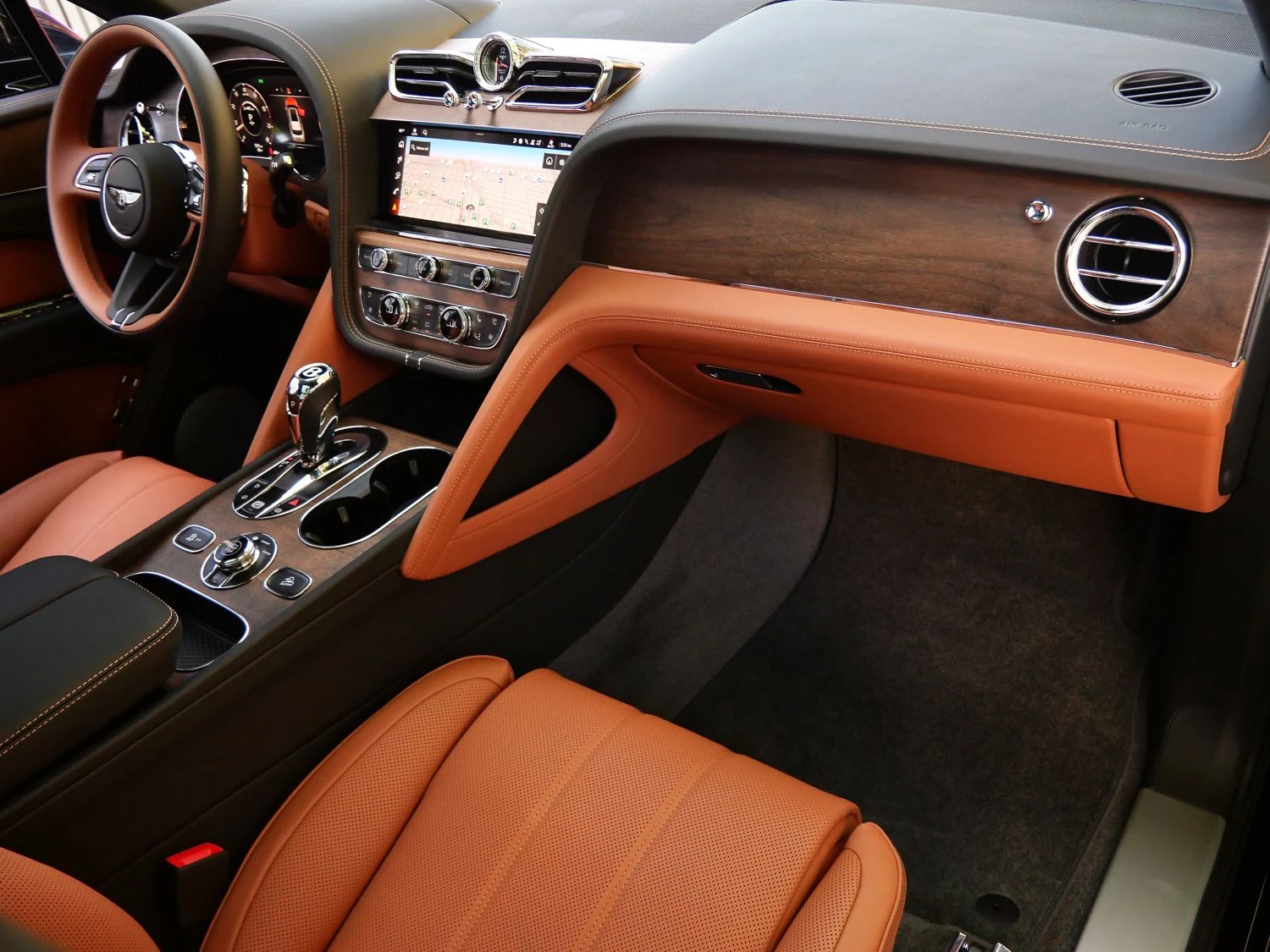 2026 Bentley Bentayga V8 interior, Saddle