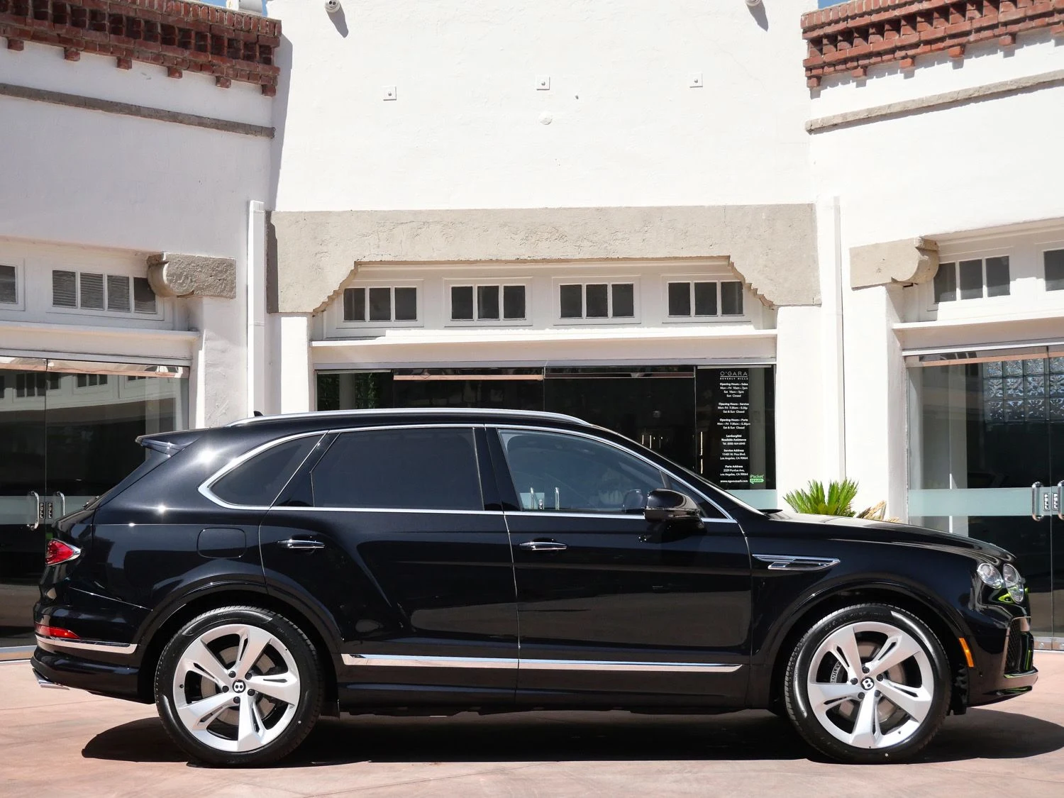 2026 Bentley Bentayga V8 for sale, exterior, Black
