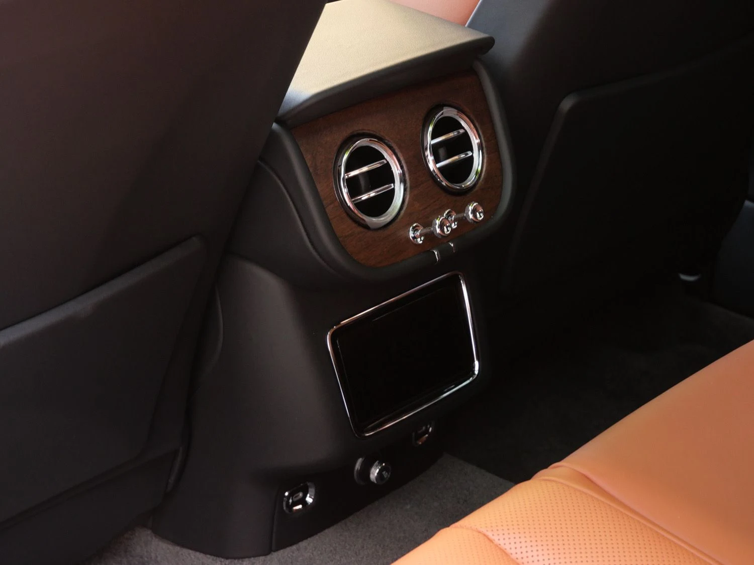 2026 Bentley Bentayga V8 for sale, photo 19 of 26