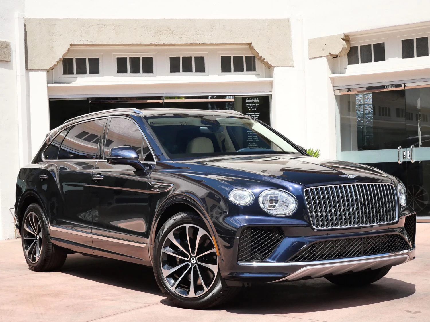 2023 Bentley Bentayga EWB for sale in Beverly Hills, California