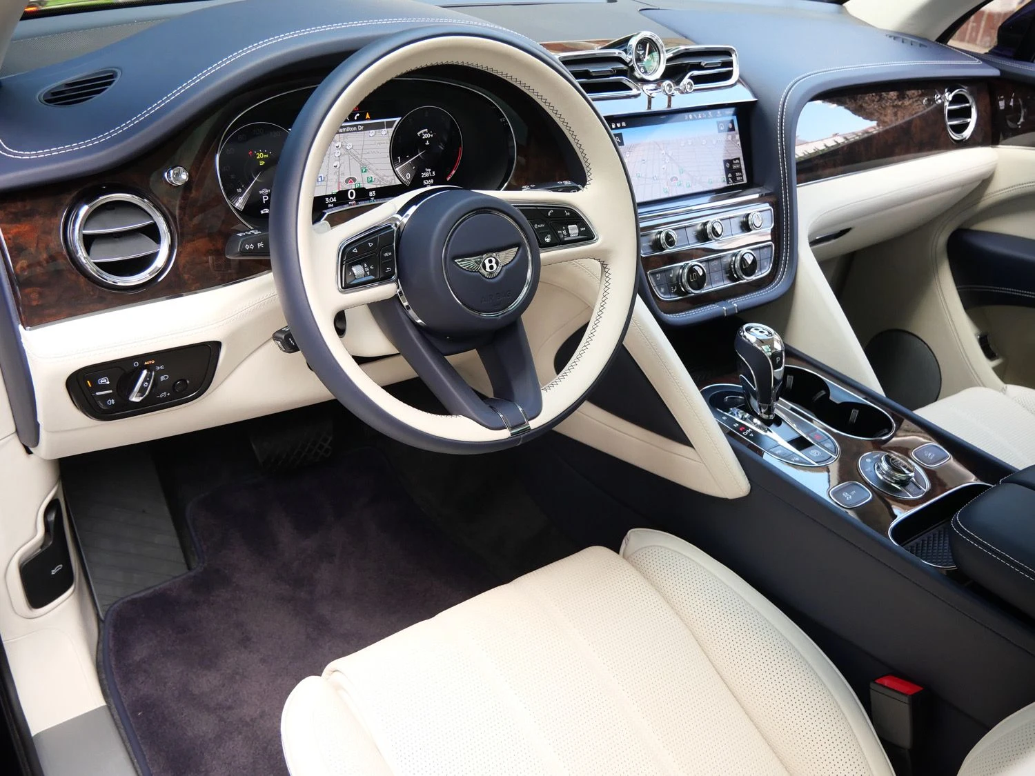 2023 Bentley Bentayga EWB interior, dashboard, Linen