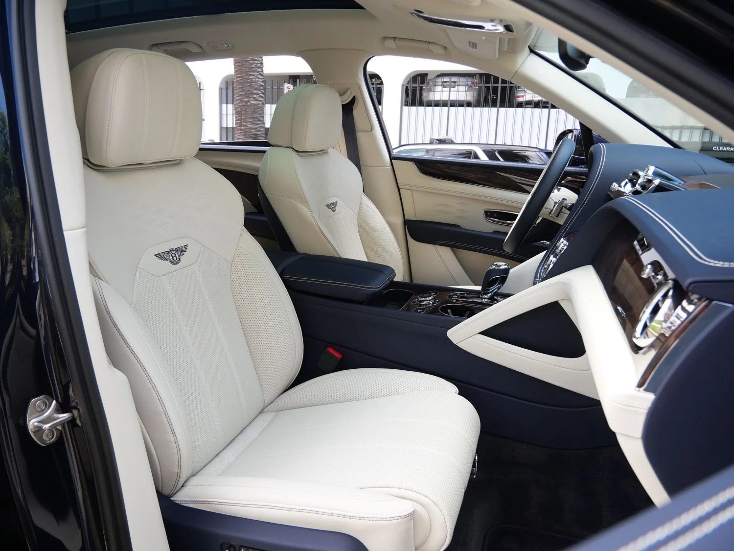 2023 Bentley Bentayga EWB interior, seats, Linen
