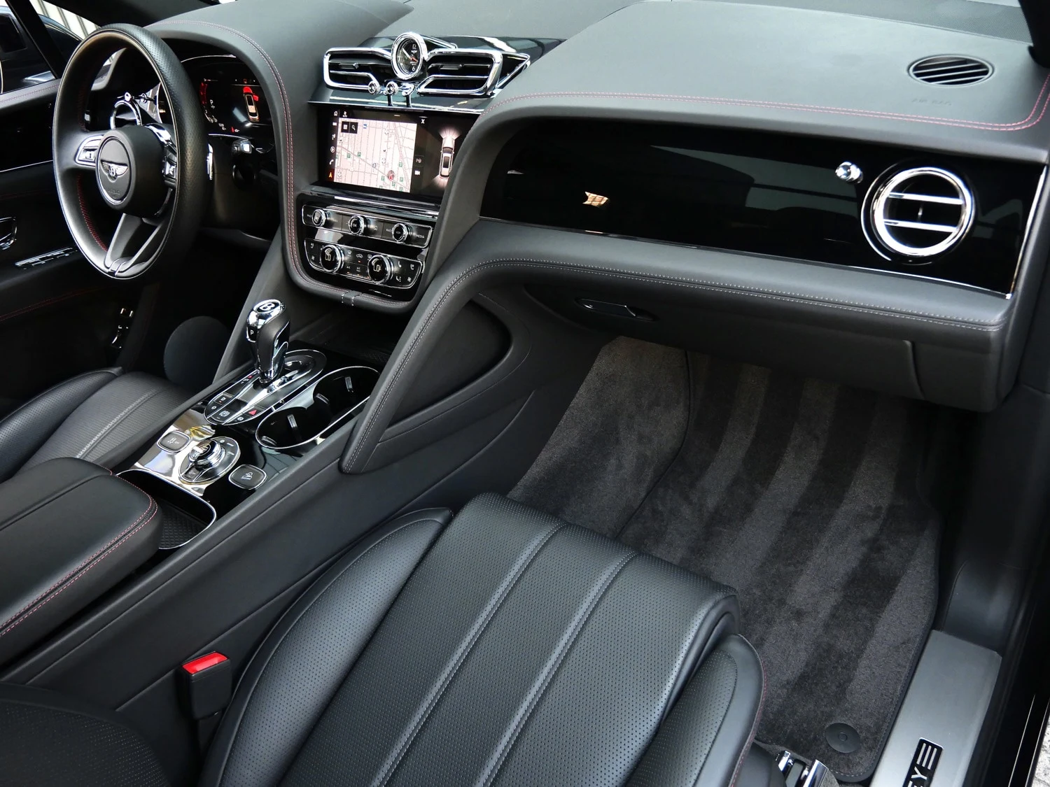 2024 Bentley Bentayga EWB interior, Beluga