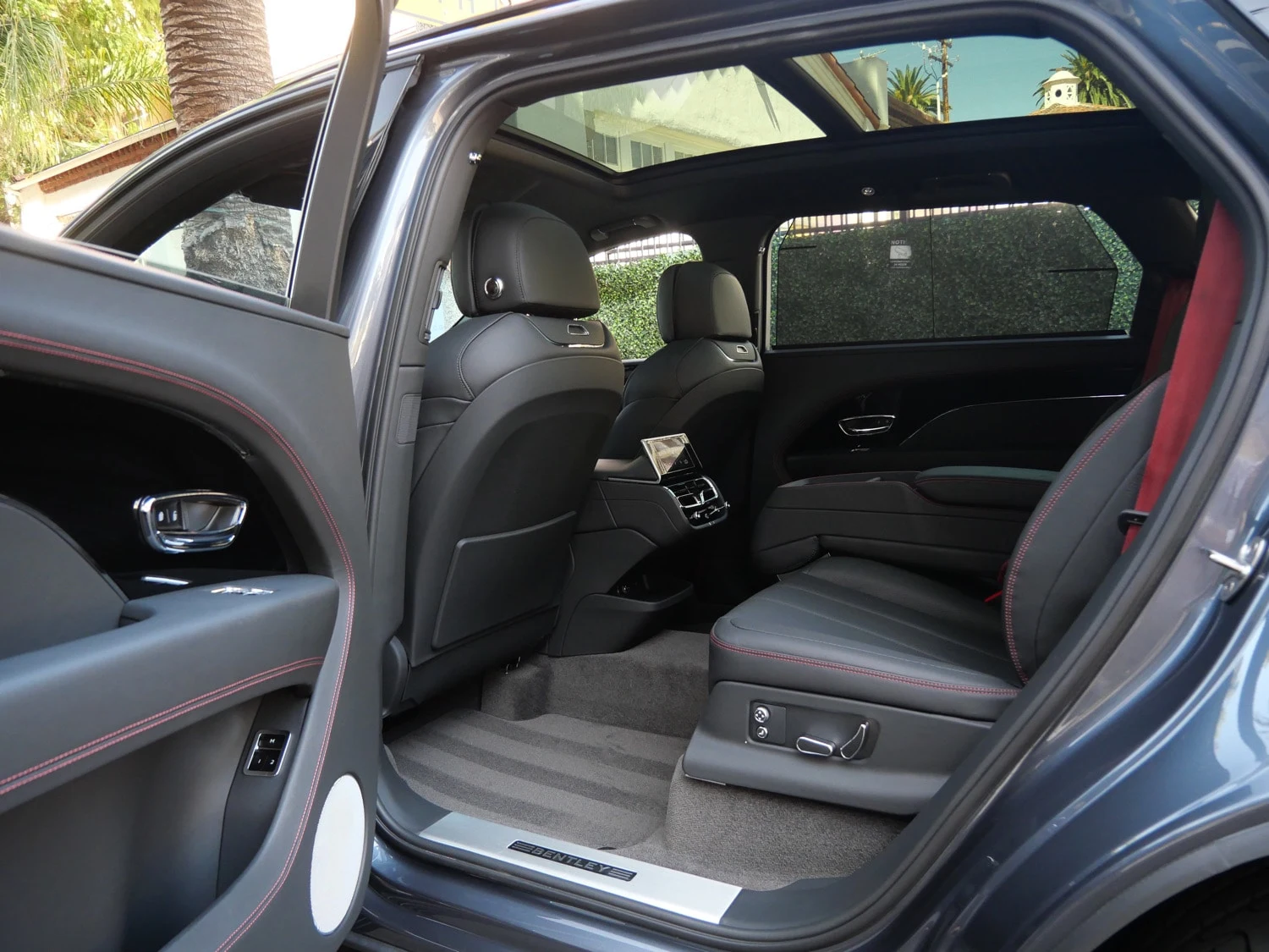 2024 Bentley Bentayga EWB interior, seats, Beluga