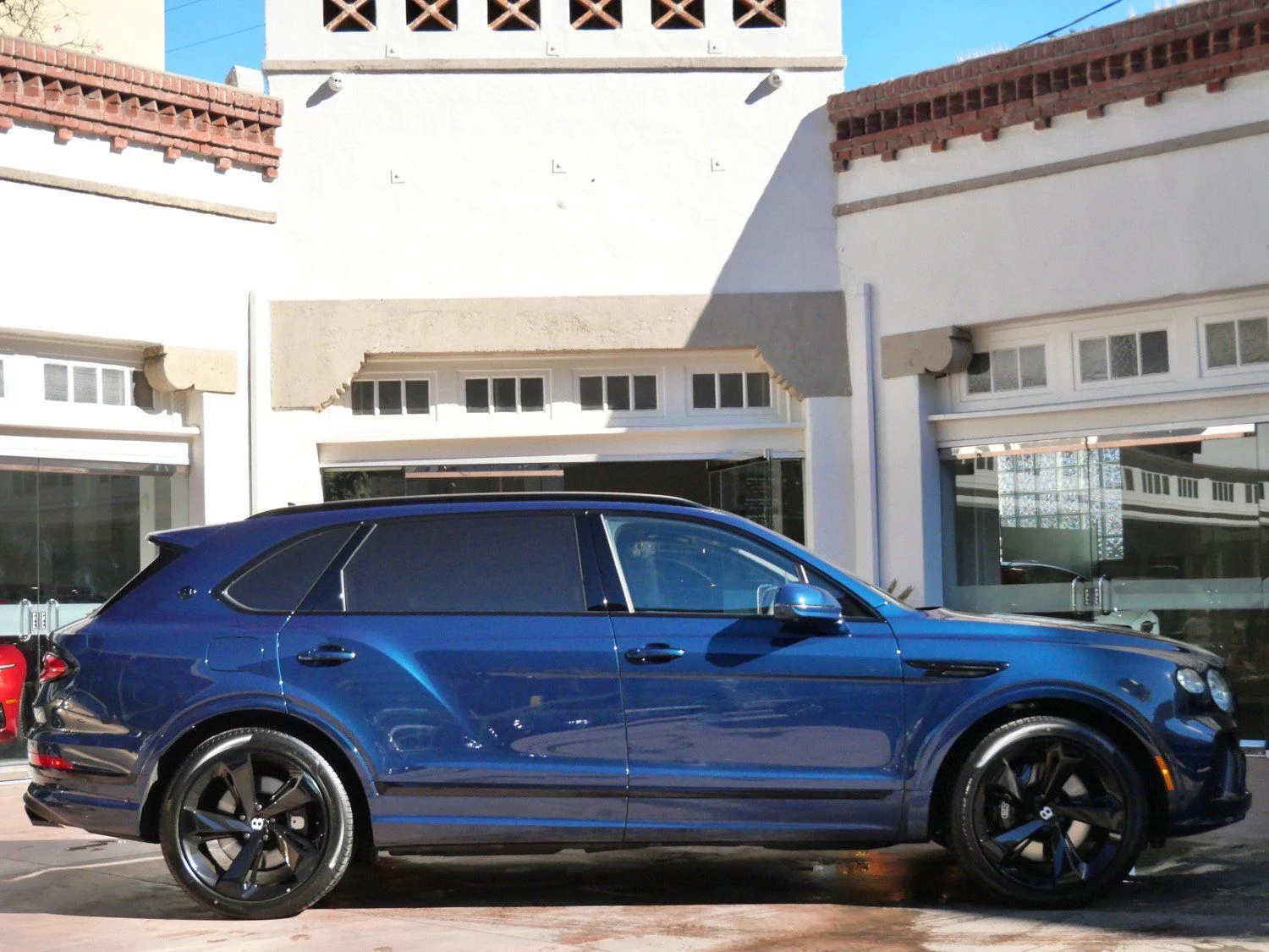 2025 Bentley Bentayga EWB for sale, exterior, Blue