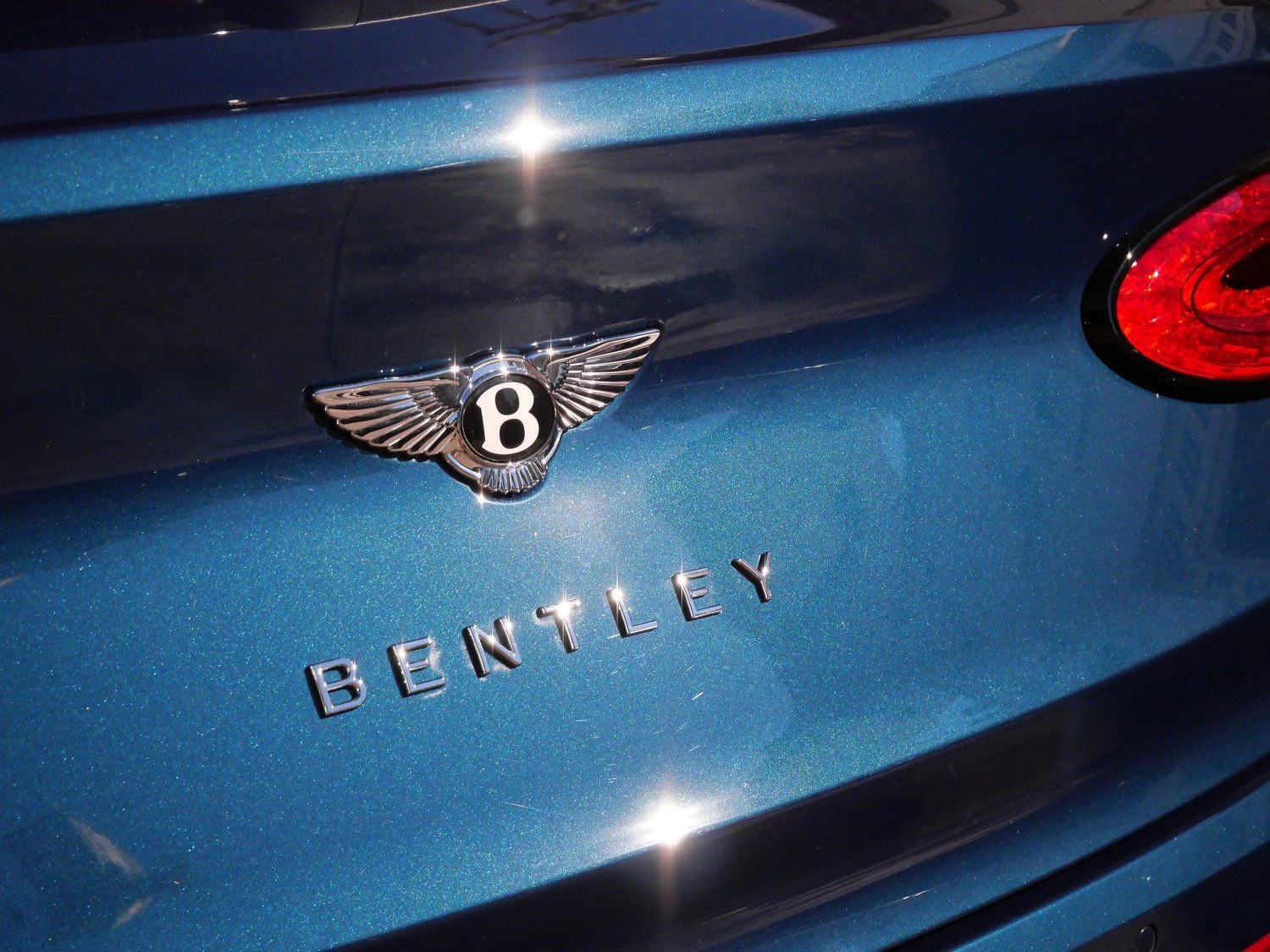 2025 Bentley Bentayga EWB, detail