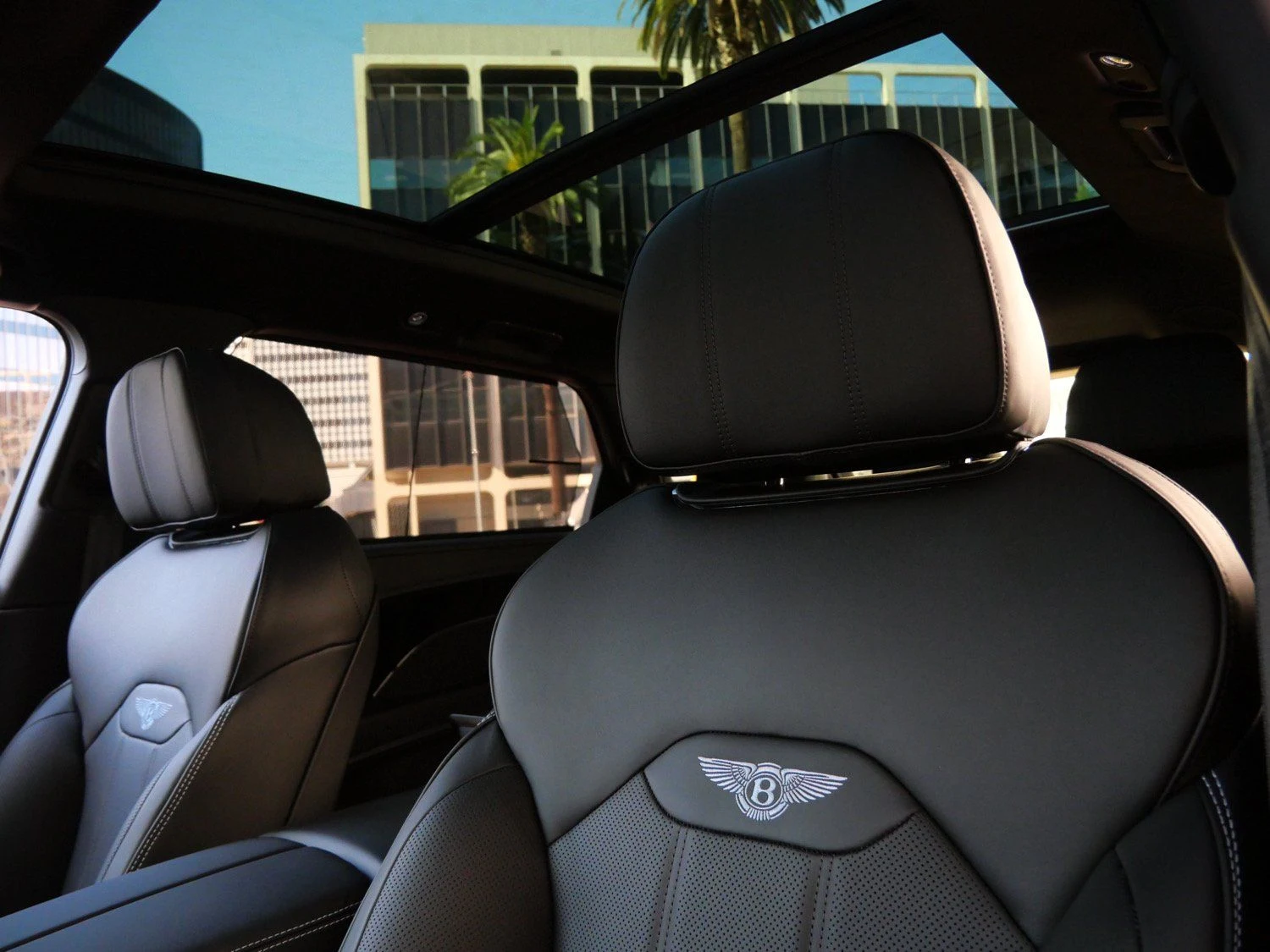 2025 Bentley Bentayga EWB interior, seats, Beluga
