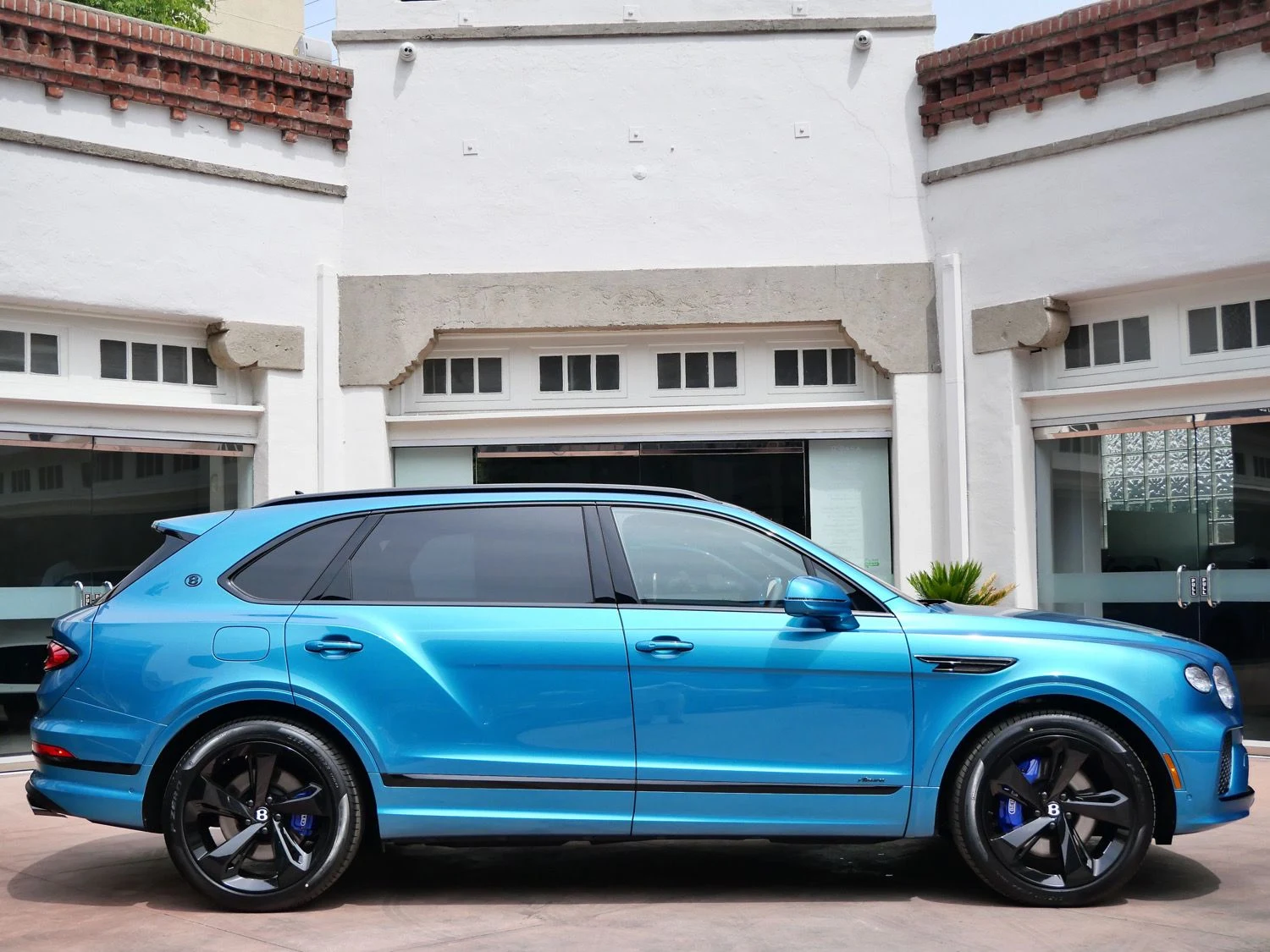 2026 Bentley Bentayga EWB Azure for sale, exterior, Blue