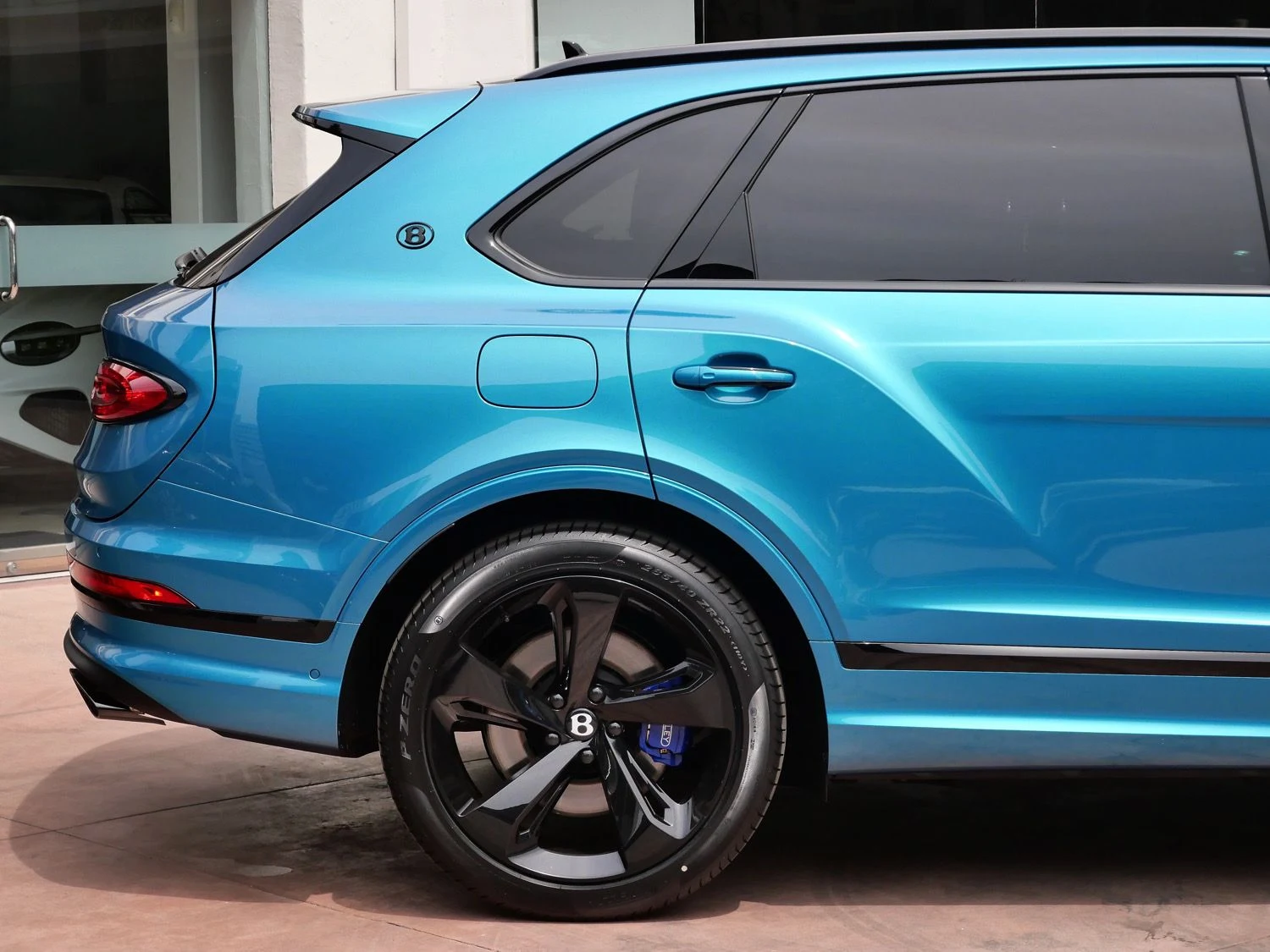2026 Bentley Bentayga EWB Azure for sale, exterior, Blue
