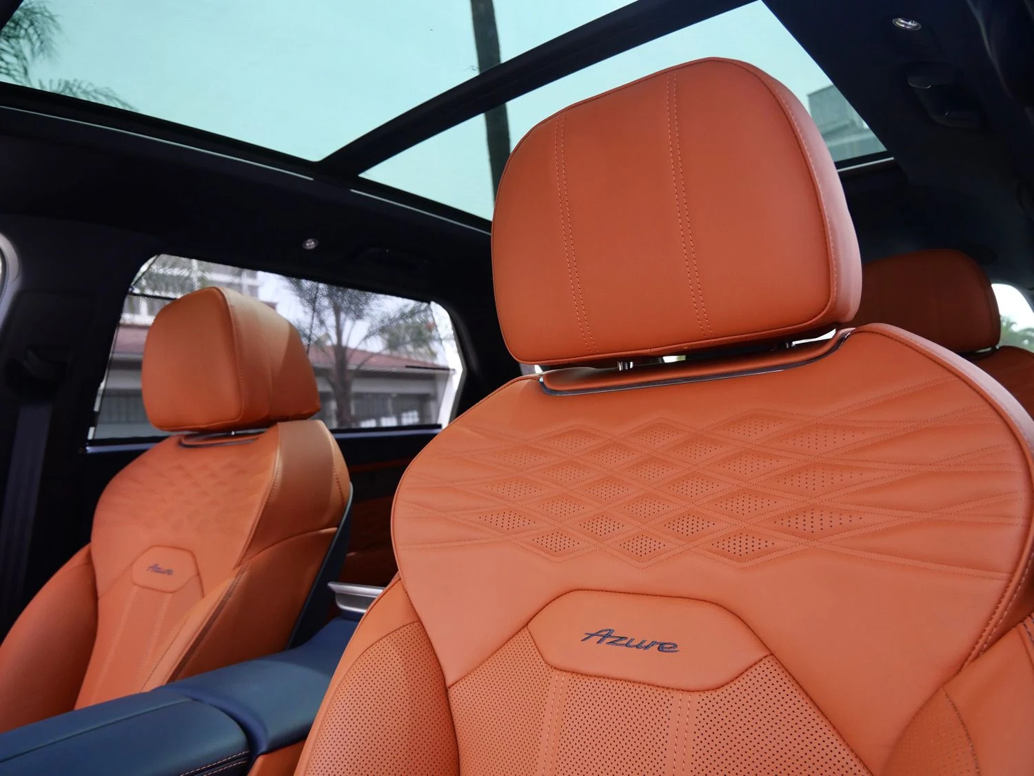 2026 Bentley Bentayga EWB Azure interior, seats, Newmarket Tan