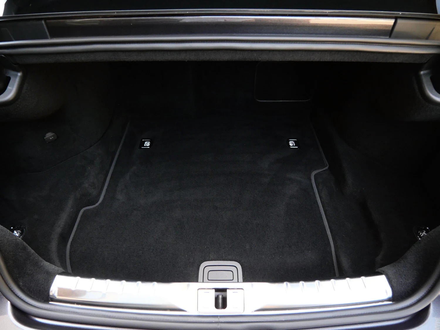 2024 Bentley Continental GT Azure trunk