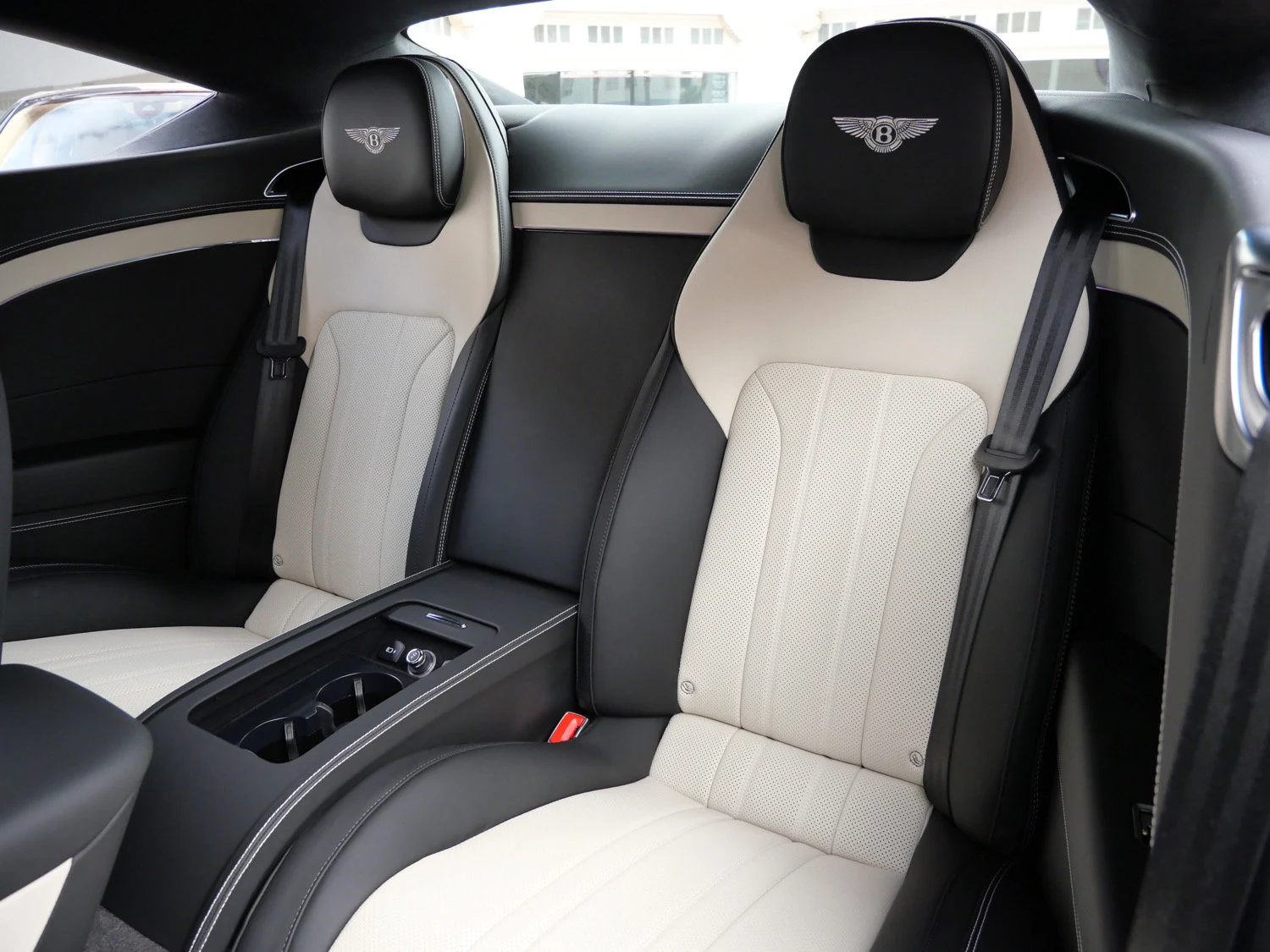 2024 Bentley Continental GT V8 interior, seats, Linen