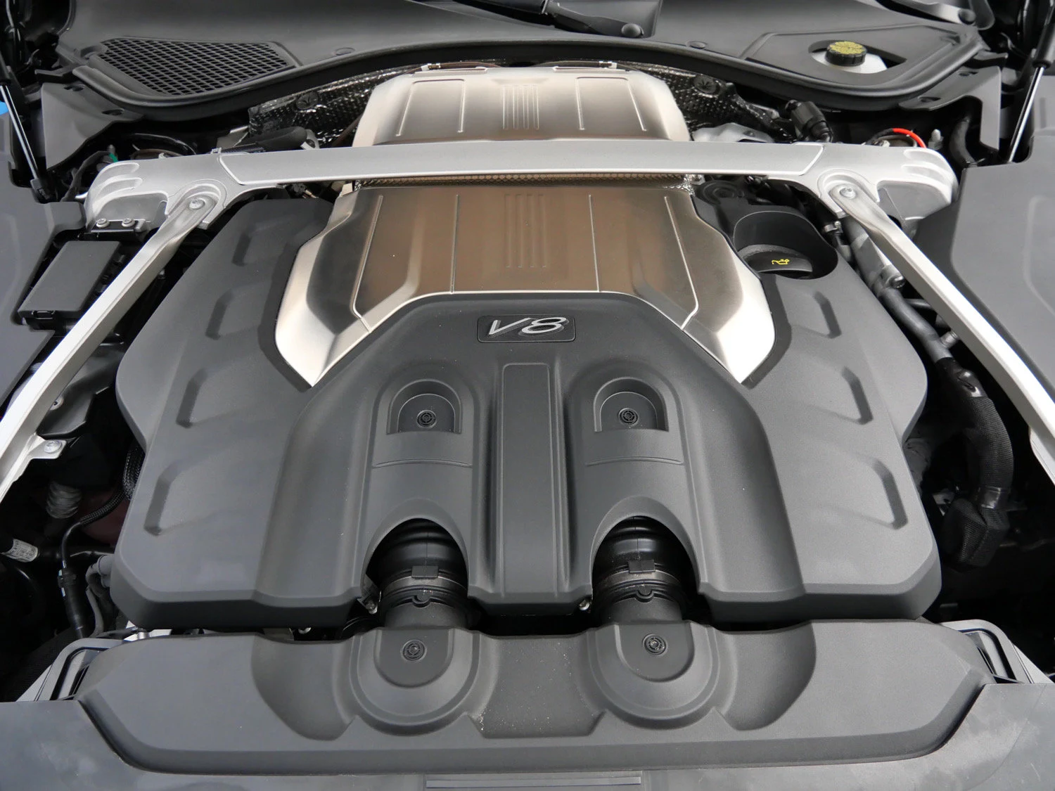 2024 Bentley Continental GT V8 engine