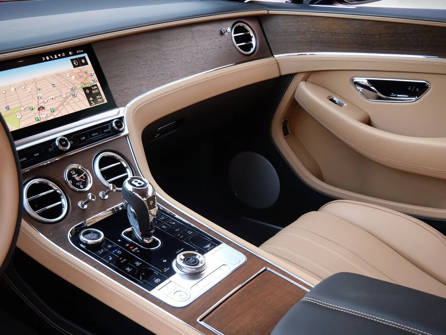 2026 Bentley Continental GT interior, Camel