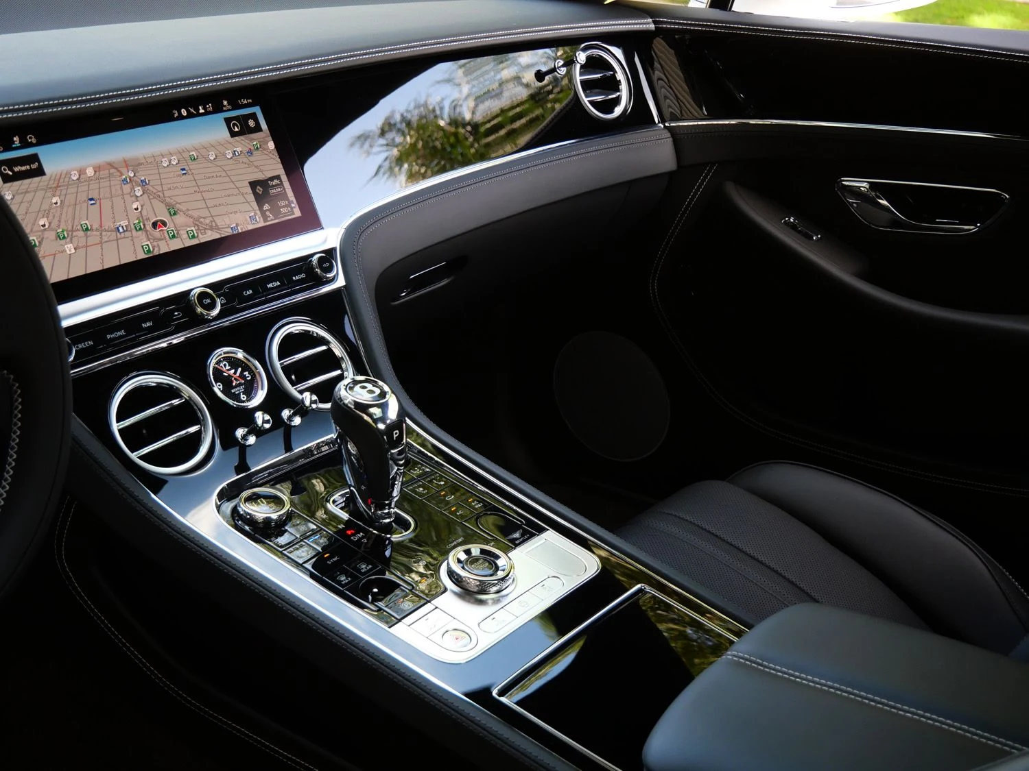 2026 Bentley Continental GT interior, Beluga