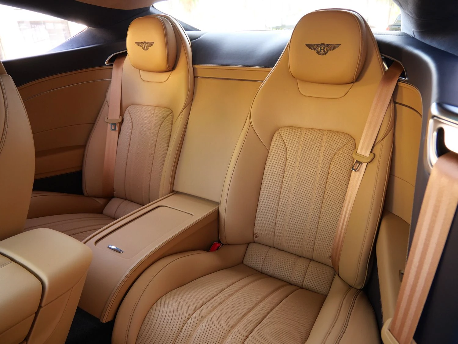 2026 Bentley Continental GT interior, seats, Camel