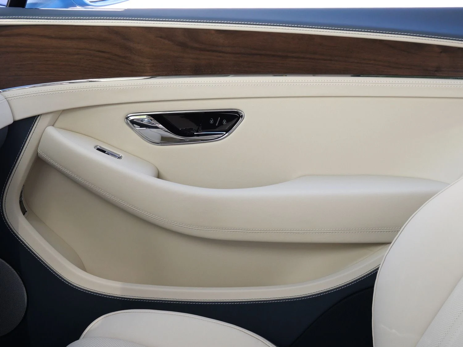 2026 Bentley Continental GT interior, door panel, Linen