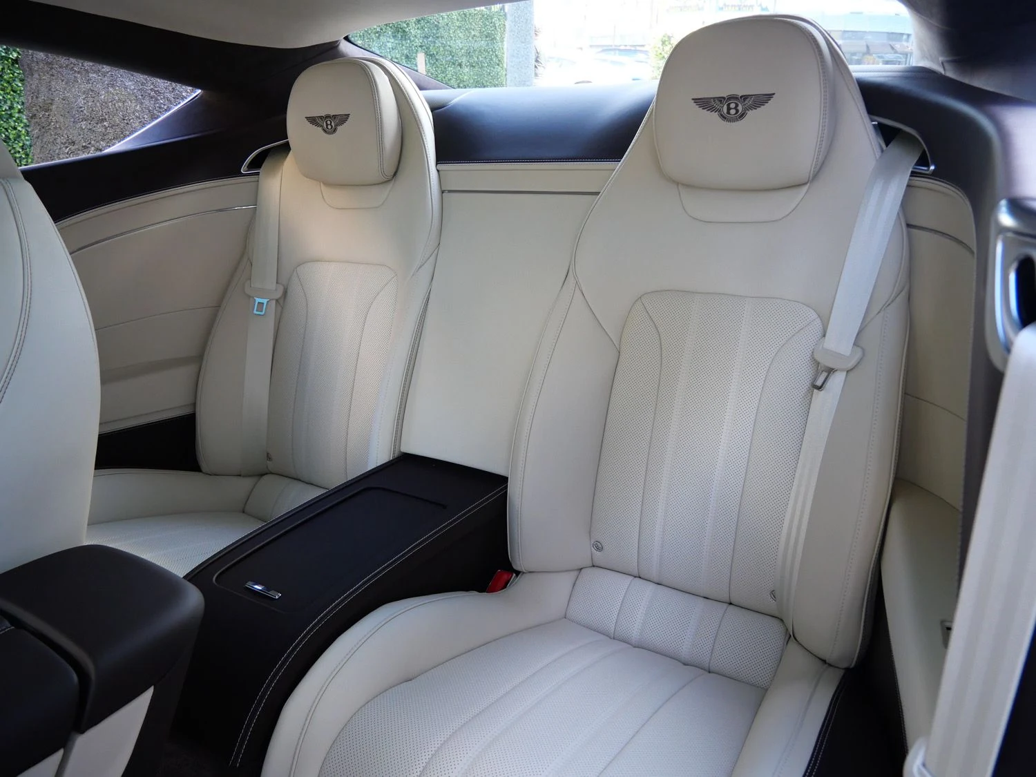 2026 Bentley Continental GT interior, seats, Linen