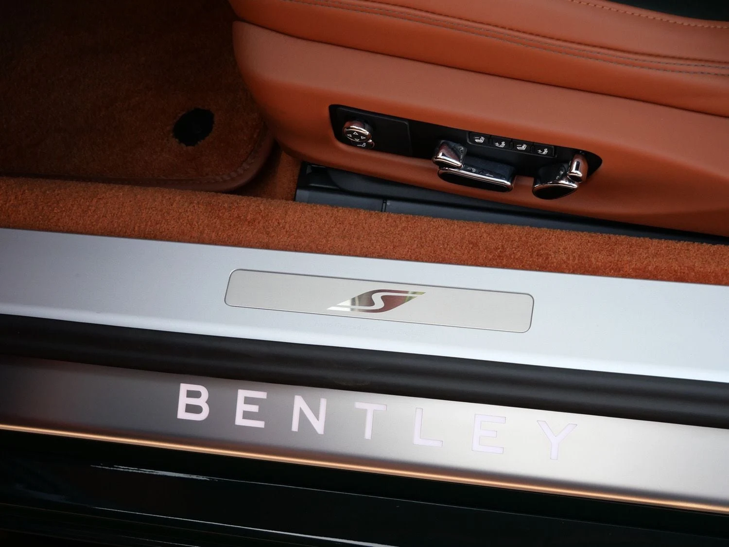 2026 Bentley Continental GT S interior, door sill, Cumbrian Green