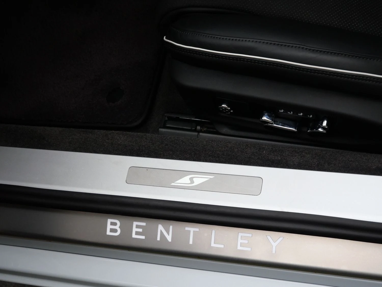 2023 Bentley Continental GTC V8 S for sale, photo 17 of 26