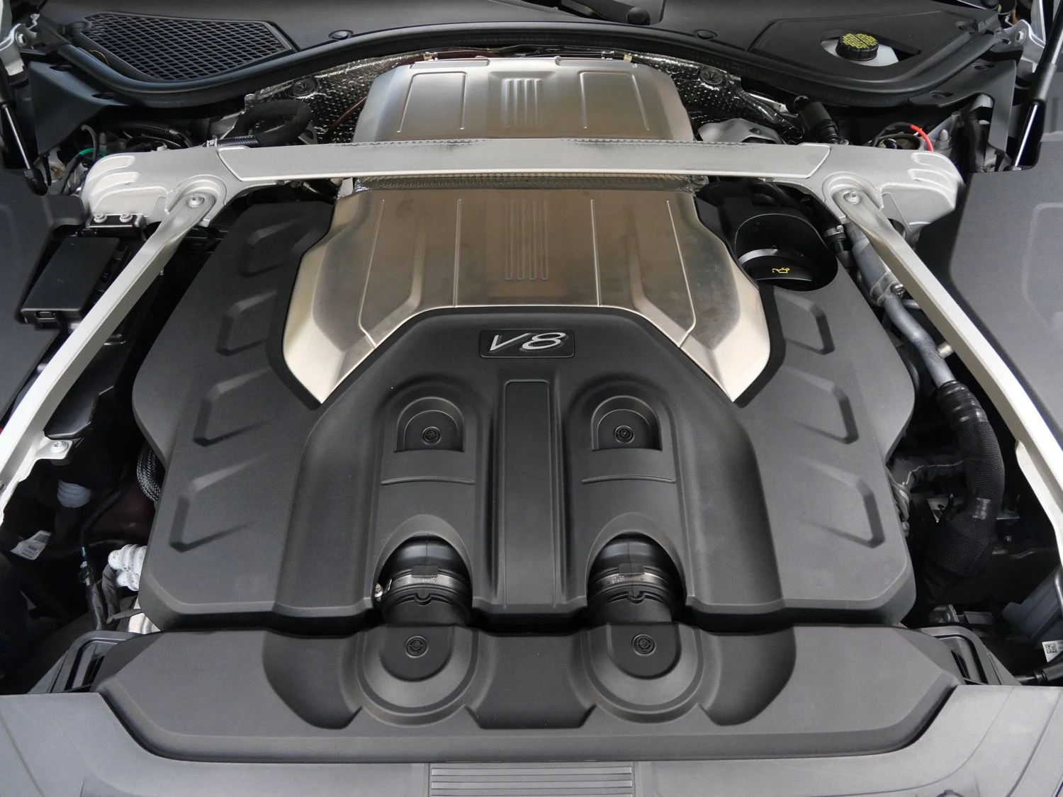 2023 Bentley Continental GTC V8 S engine