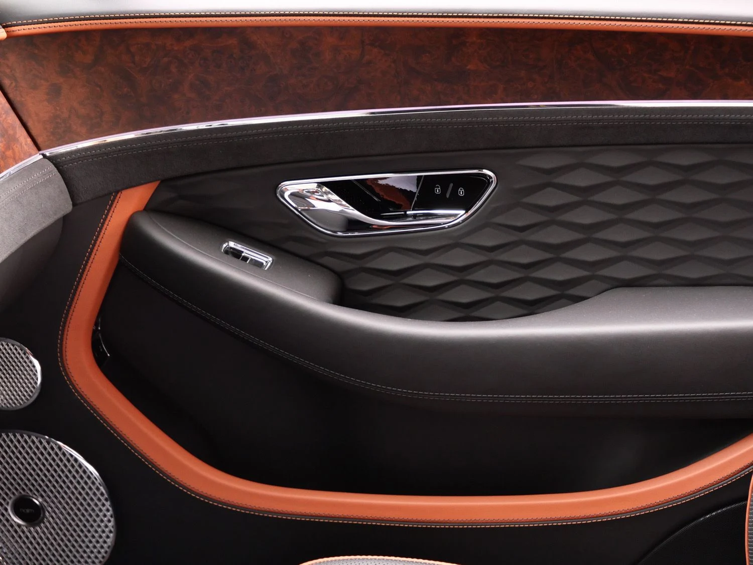 2025 Bentley Continental GTC Speed interior, door panel, Saddle