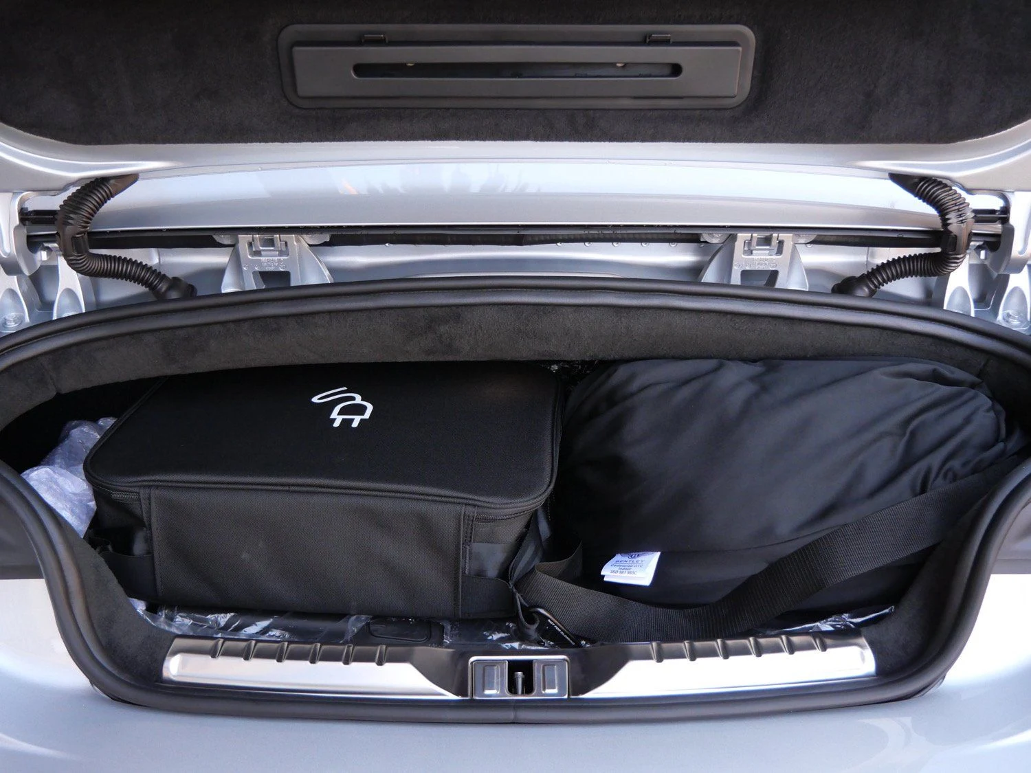 2026 Bentley Continental GTC trunk