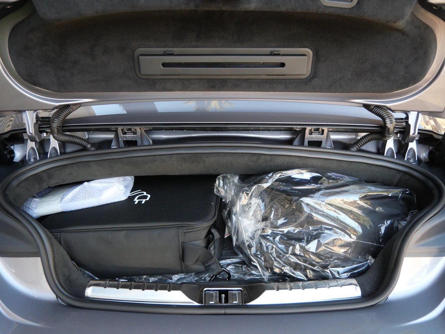2026 Bentley Continental GTC trunk
