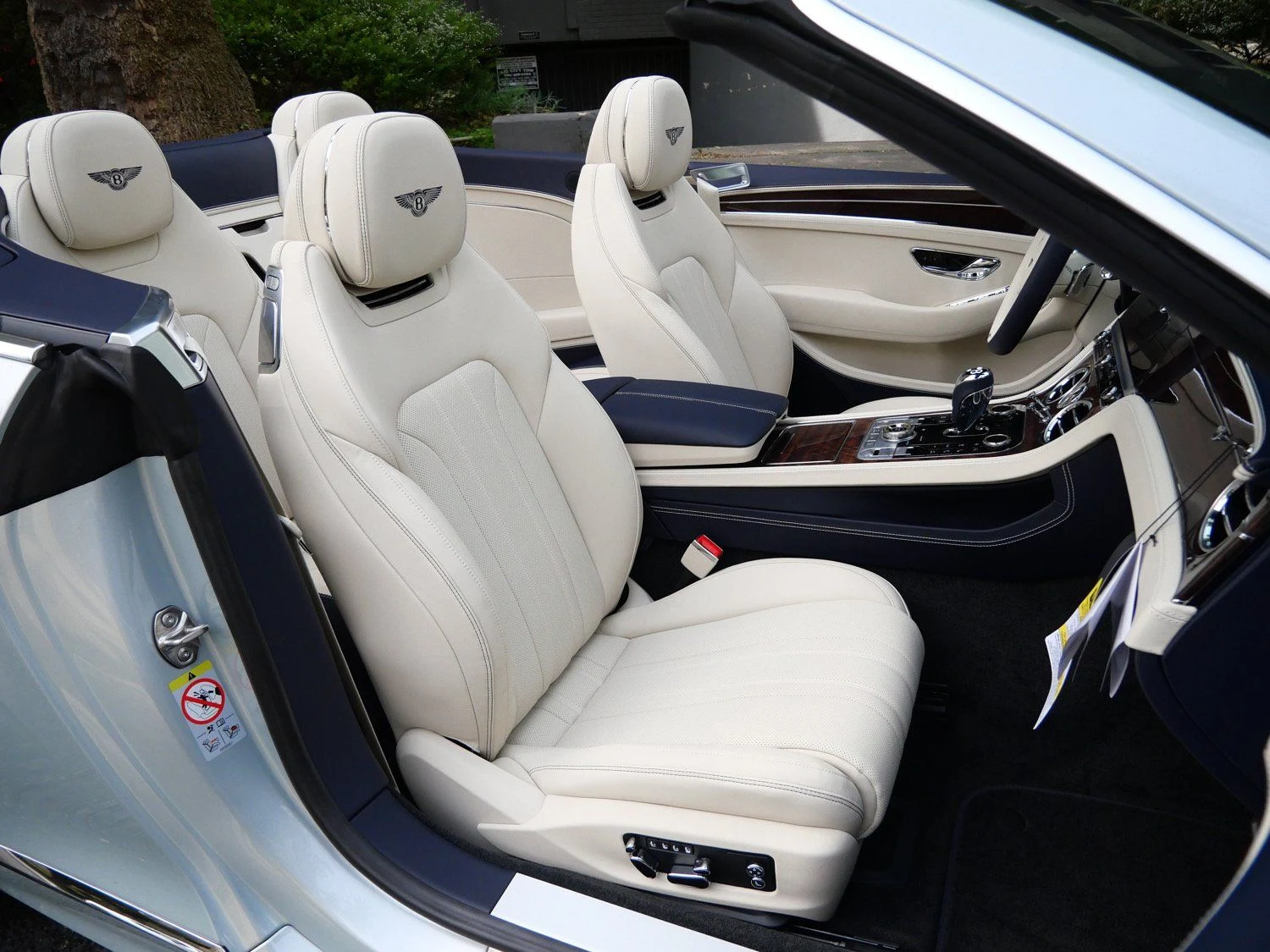 2026 Bentley Continental GTC interior, seats, Linen