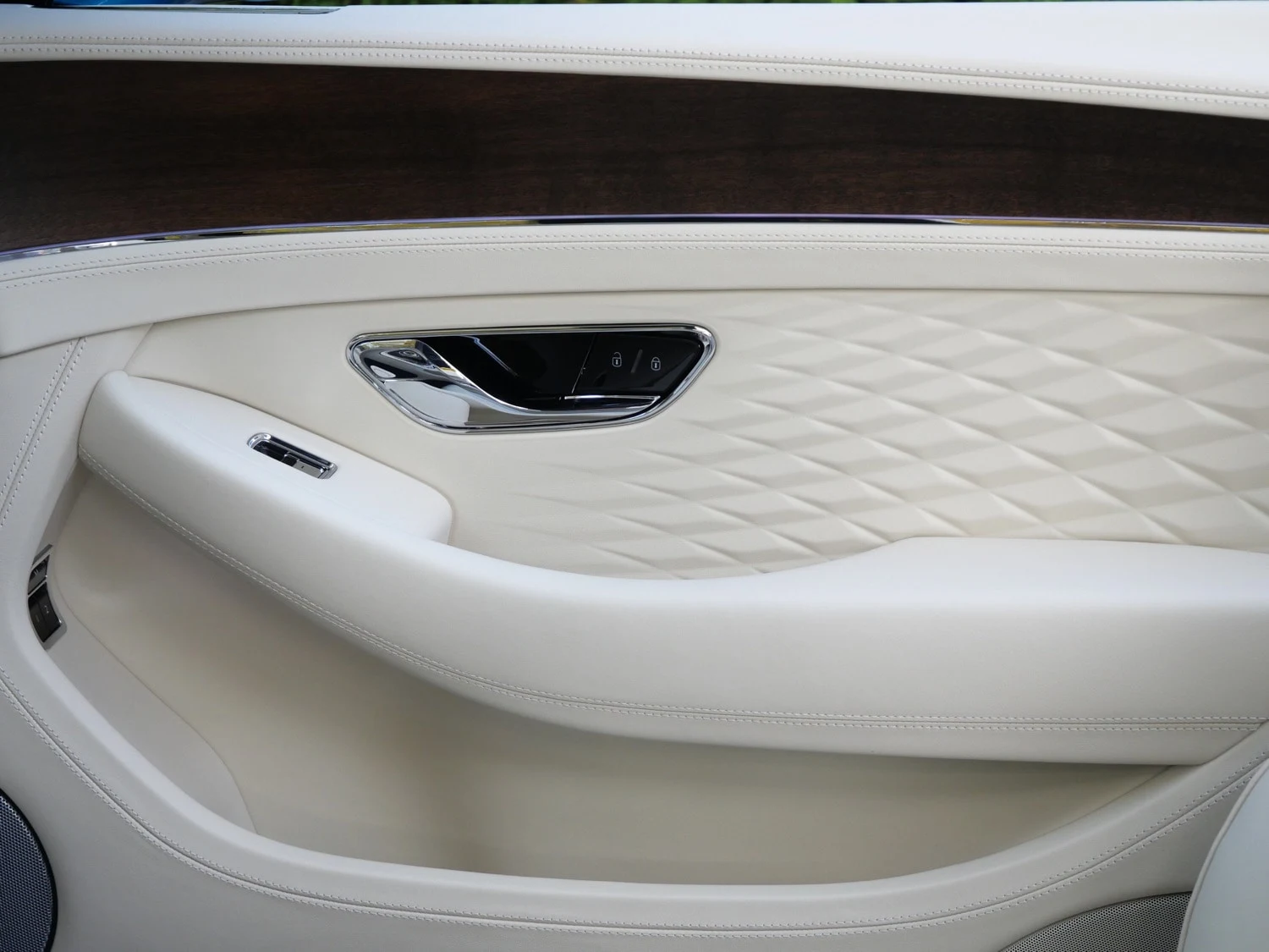 2026 Bentley Continental GTC Azure interior, door panel, Linen