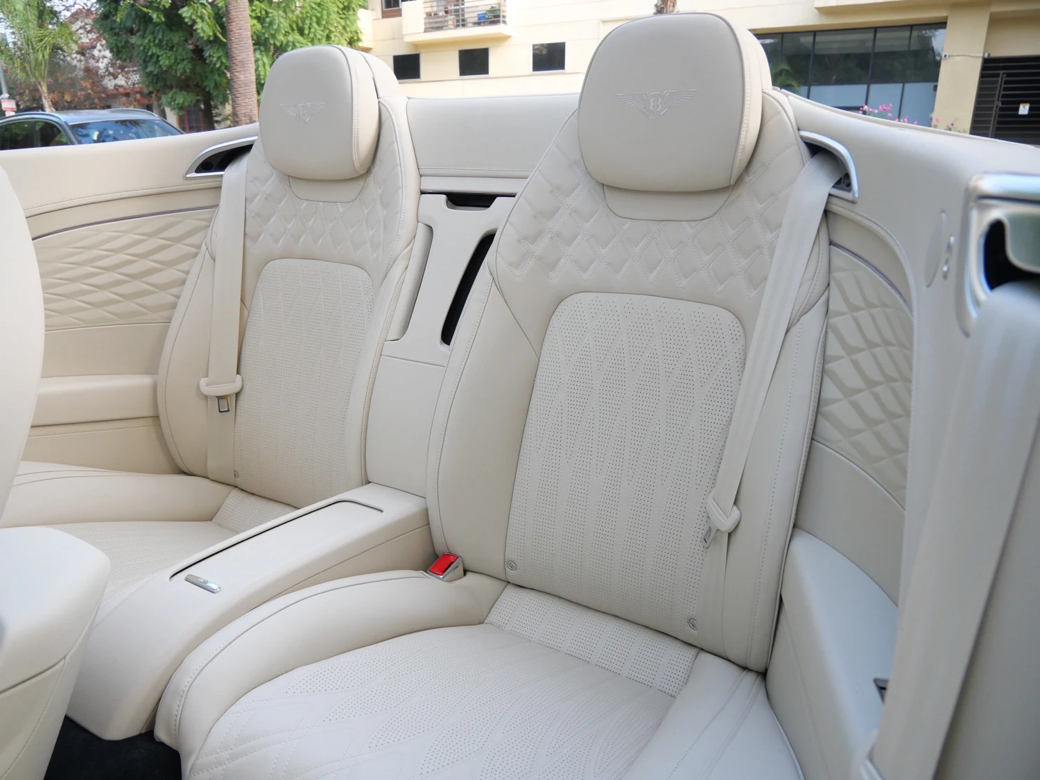 2026 Bentley Continental GTC Azure interior, seats, Linen