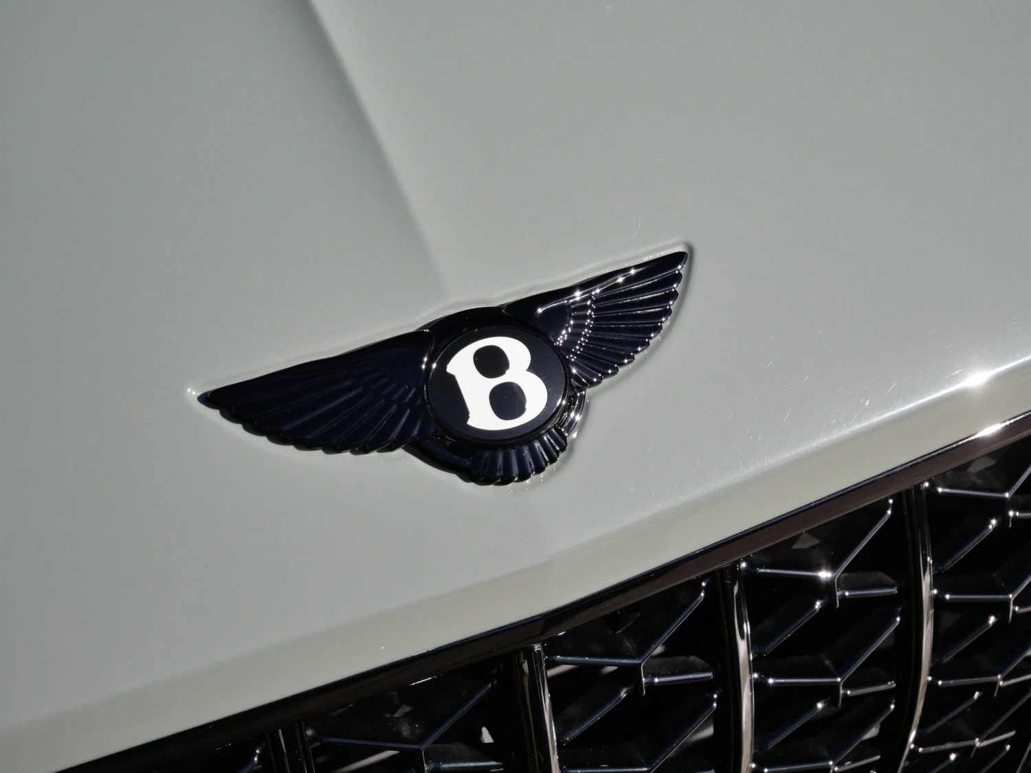 2026 Bentley Continental GTC Azure, detail