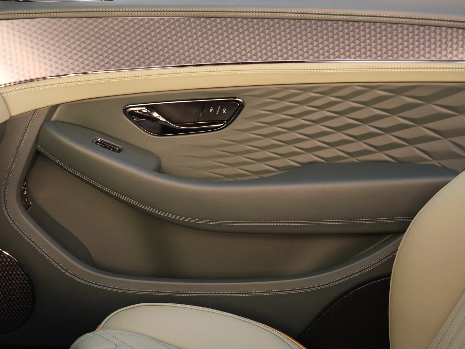 2026 Bentley Continental GTC Azure interior, door panel, Cumbrian Green