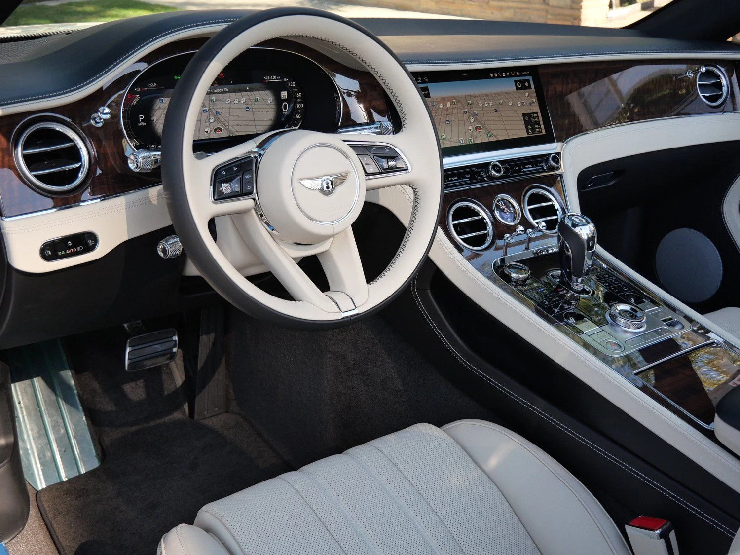 2026 Bentley Continental GTC interior, dashboard, Linen