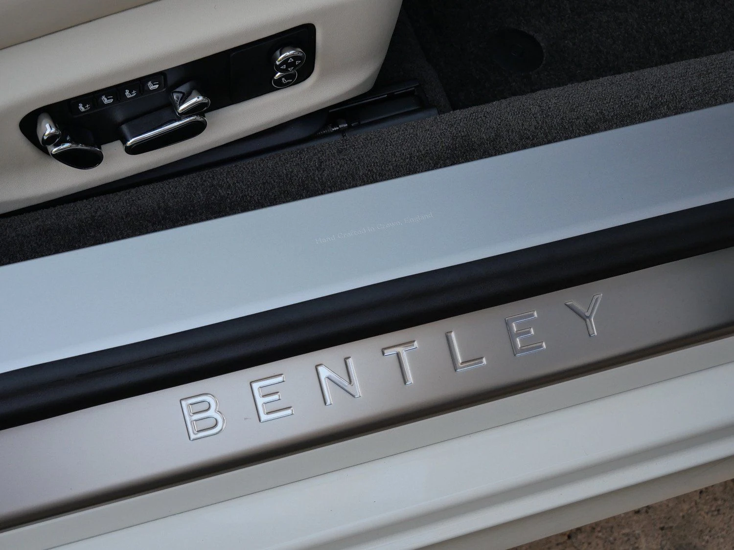 2026 Bentley Continental GTC interior, door sill, Linen
